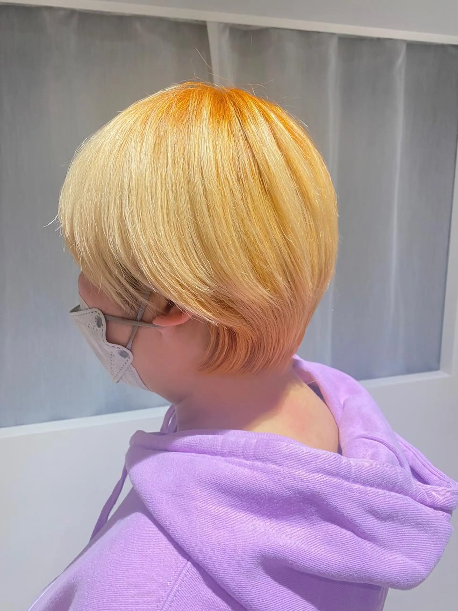 ショート イエローカラー MUK ムクのヘアスタイル