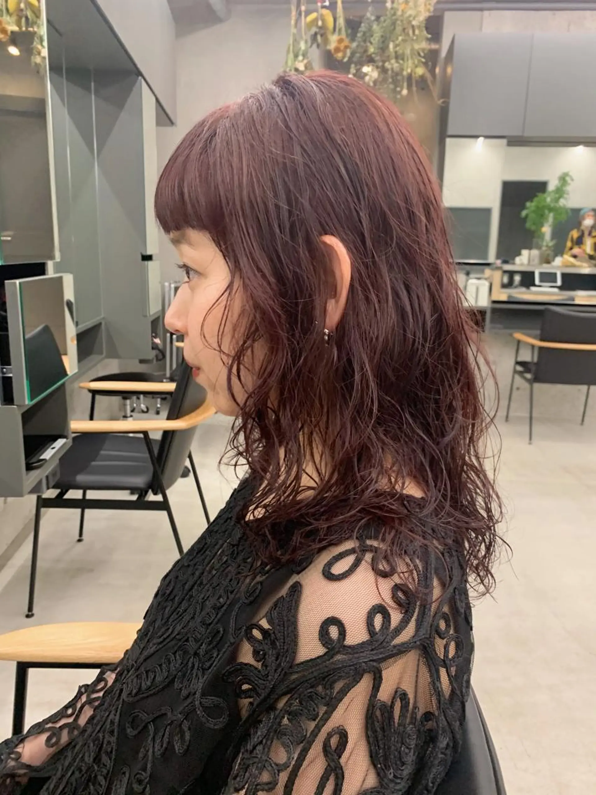 ミディアム カラー パーマ ピンクカラー バイオレットカラー オン眉 sakoda shunkiのヘアスタイル