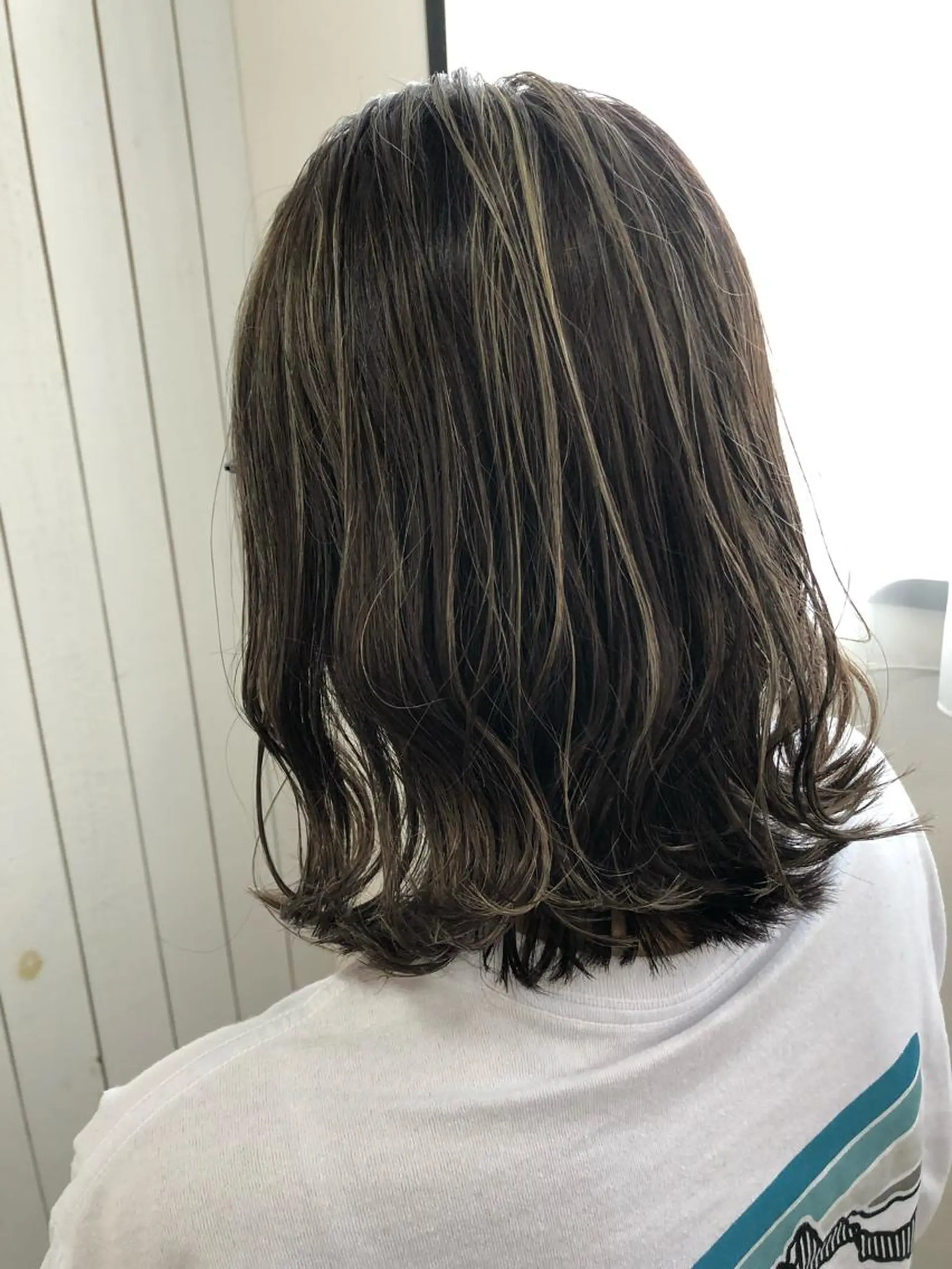 ミディアム ハイライト カット ヘアカラー 阪神西宮★JUNO 川﨑温子のヘアスタイル