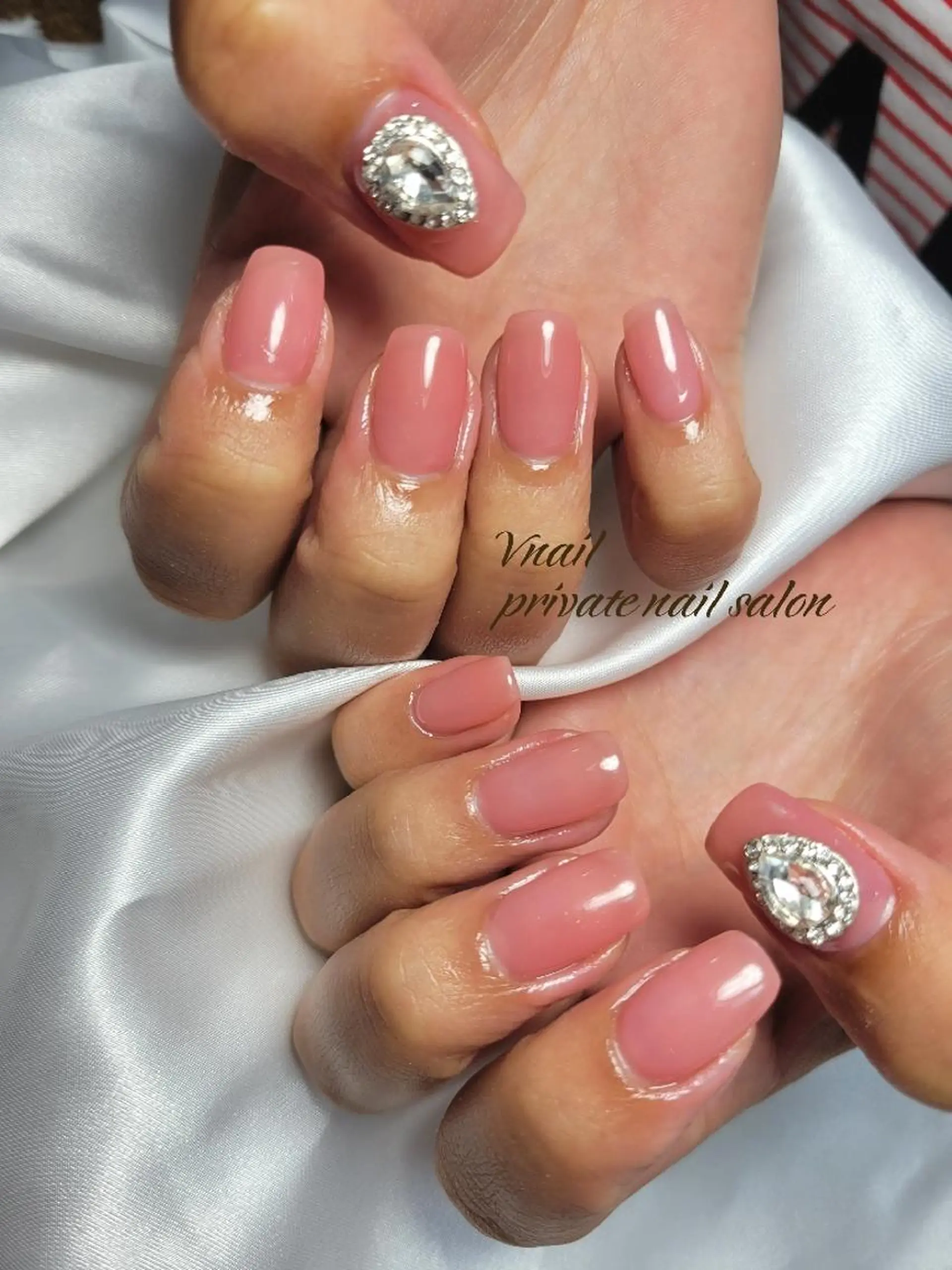 ネイル ハンドネイル V. nailのネイルデザイン