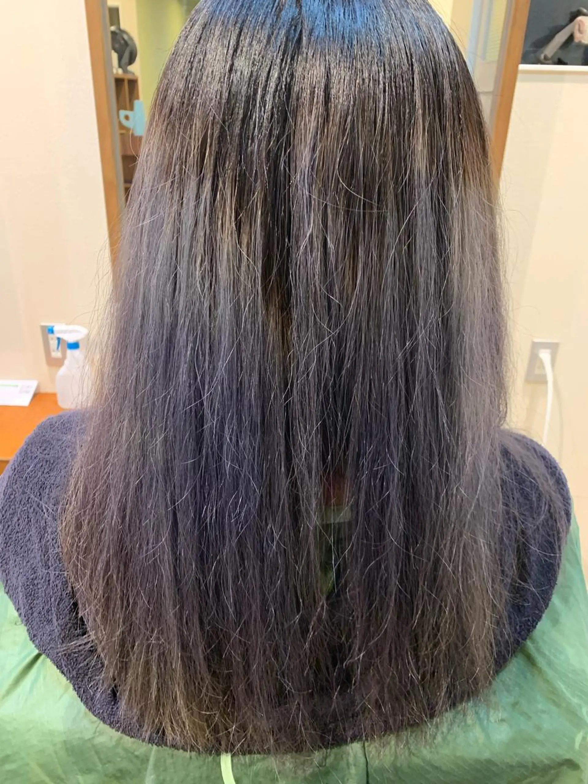 ロング カラー ブリーチ 宇野井 勝太のヘアスタイル