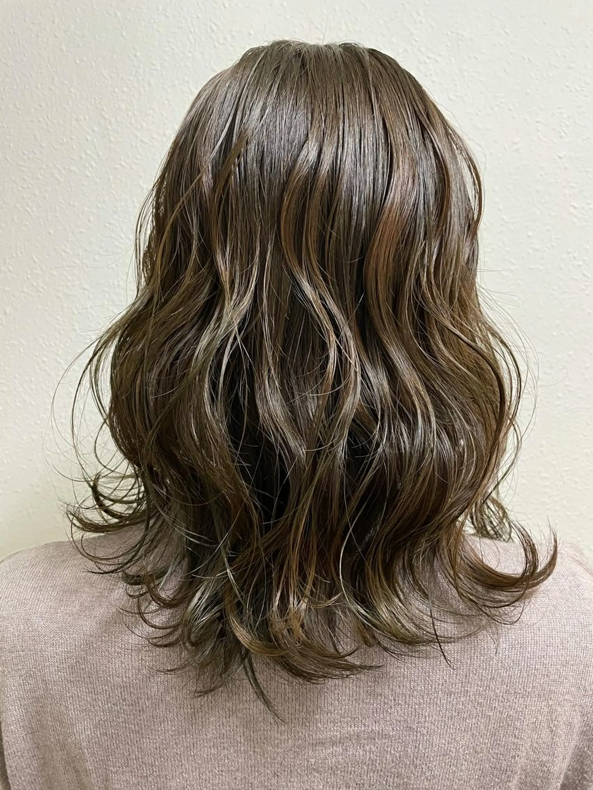 セミロング カラー ✨髪質改善特化サロン ✨グシユキヤ✨のヘアスタイル