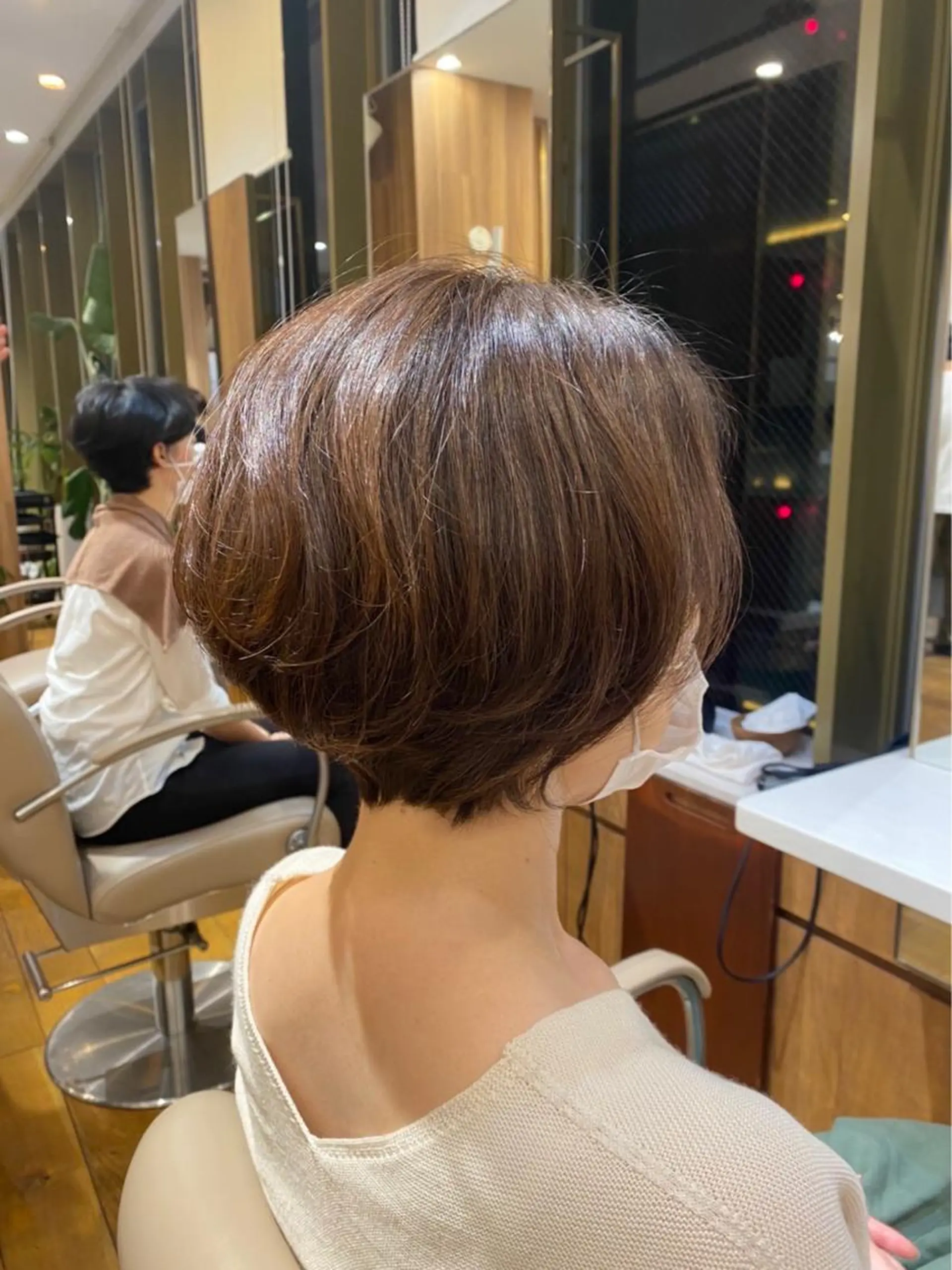 ショート カラー 穂乃香 BEAUTRIUMのヘアスタイル
