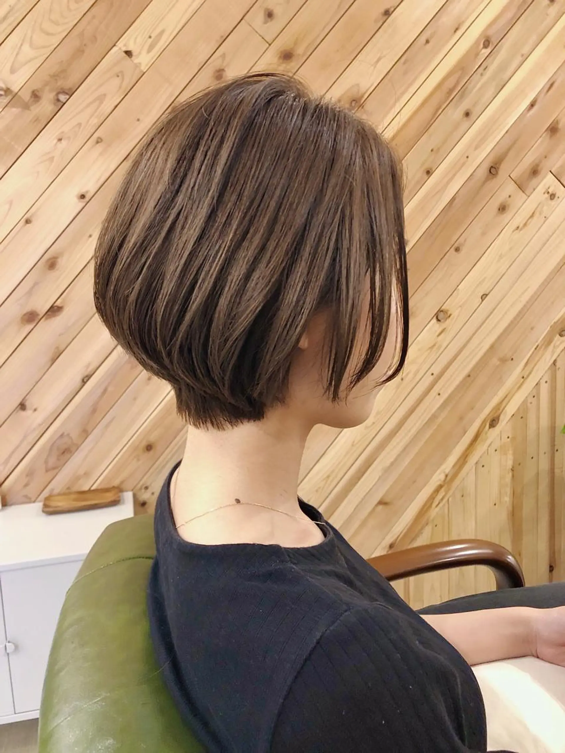 ショート カット ヘアカラー 川間 将彦のヘアスタイル