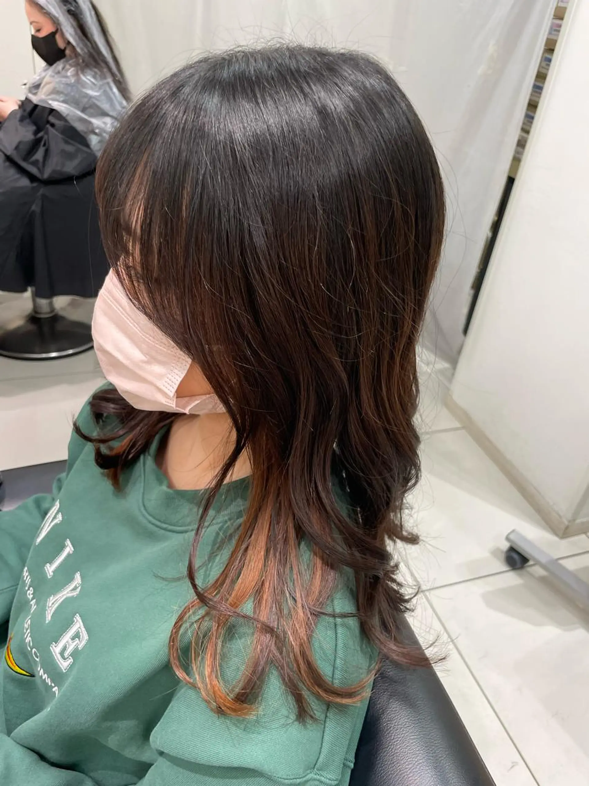 セミロング カラー ベージュカラー ブリーチ ブリーチなしカラー クロスパーマ/うる艶 カラー/Kurumiのヘアスタイル