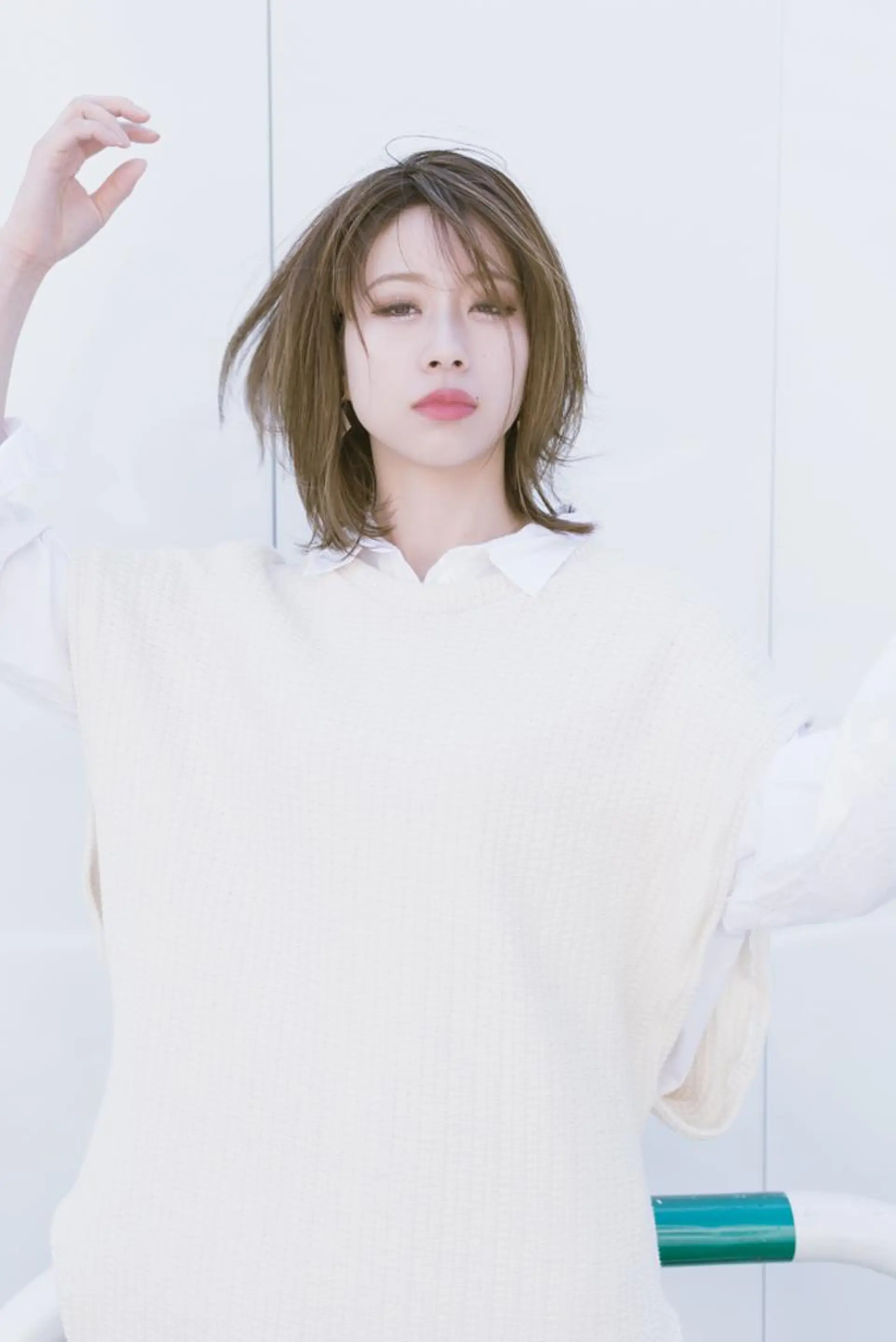 ミディアム カラー ショートボブ ベージュカラー ブルーカラー ブルージュ グレージュ 撮影モデル 斉藤 正敏のその他イメージ