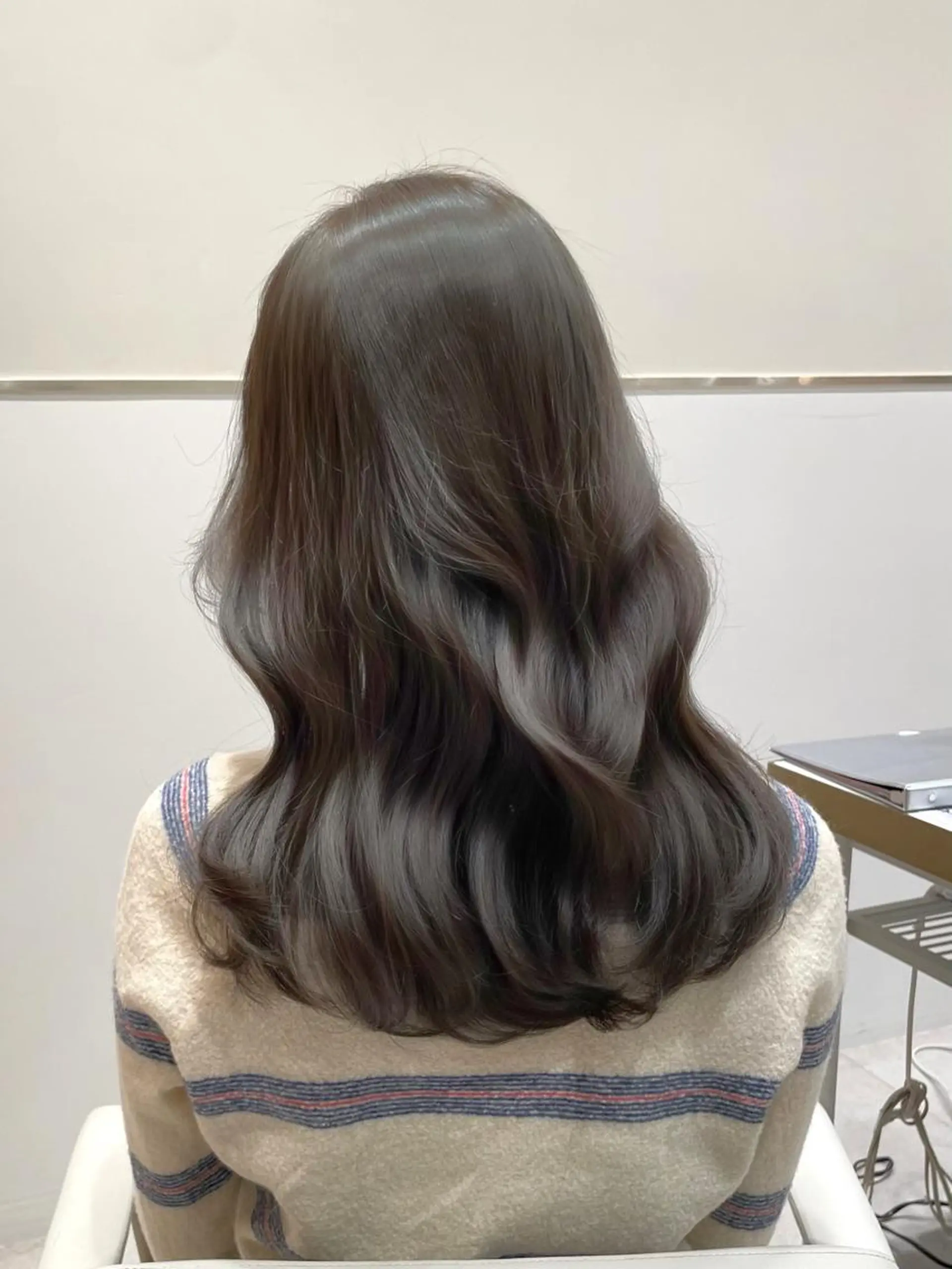 セミロング カラー ヘアアレンジ Toiro所属・🤎小顔レイヤー /ベージュ🤎友香のヘアスタイル