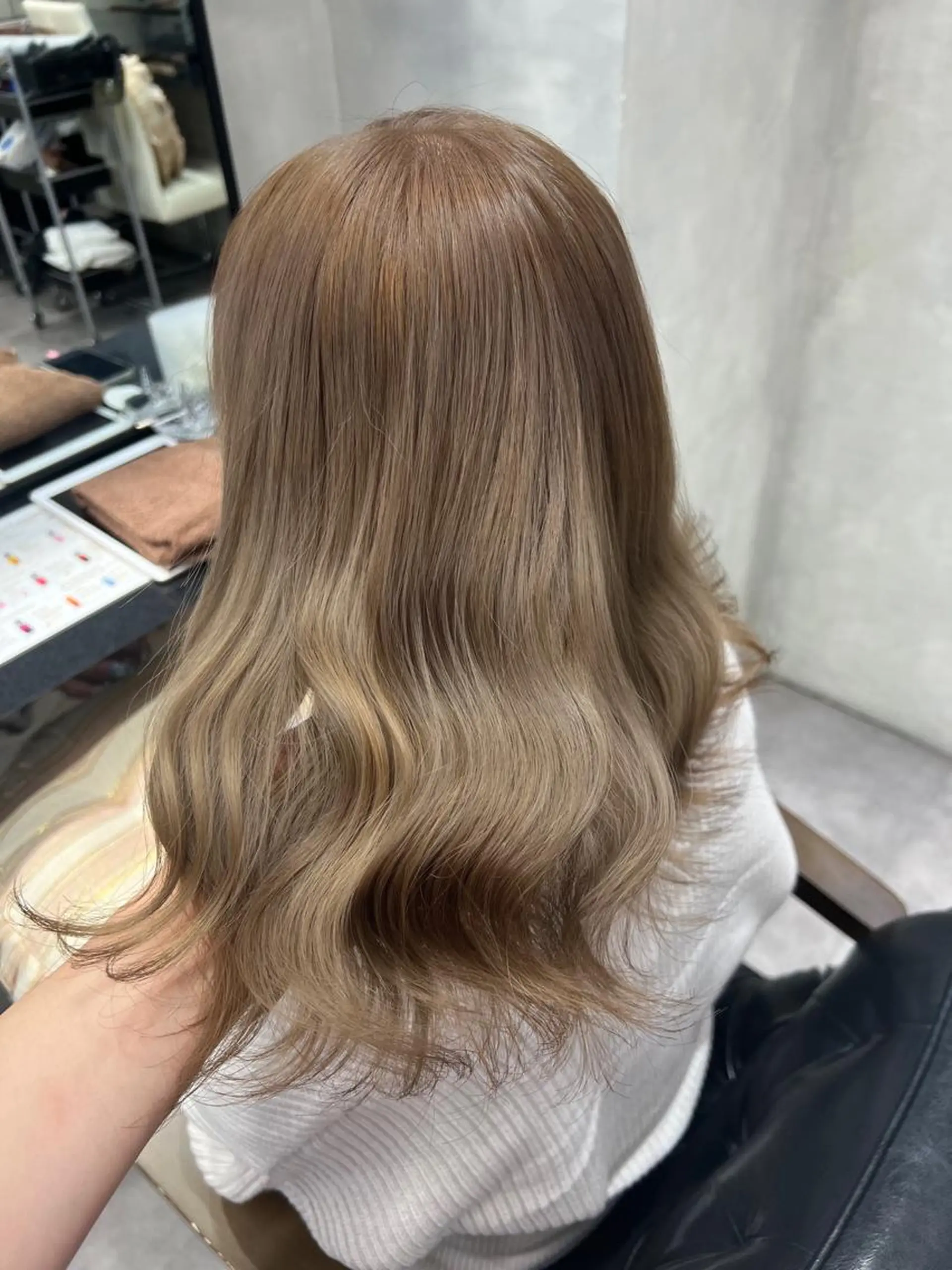 ミディアム カラー ヘアアレンジ シールエクステ アディクシーカラー アッシュ バレイヤージュ ベージュカラー ar+ ❤︎ maiのヘアスタイル