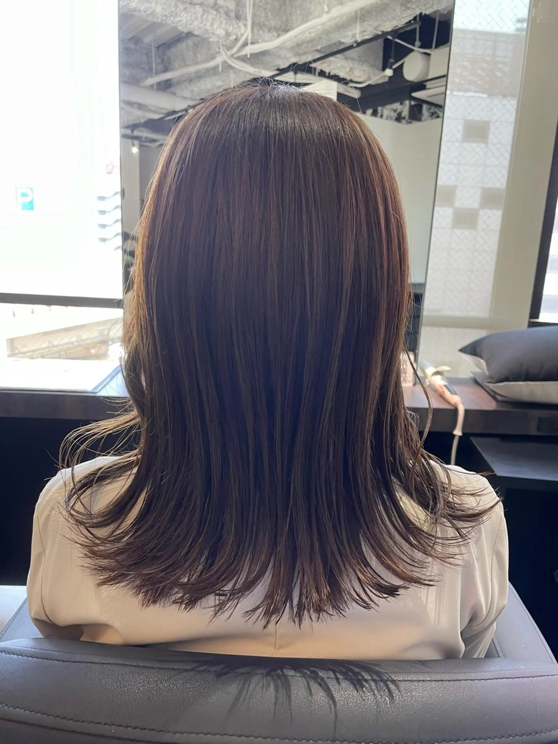 セミロング くびれヘア 韓国風ヘア ショート/脱白髪染め ☆宇﨑悠実のヘアスタイル