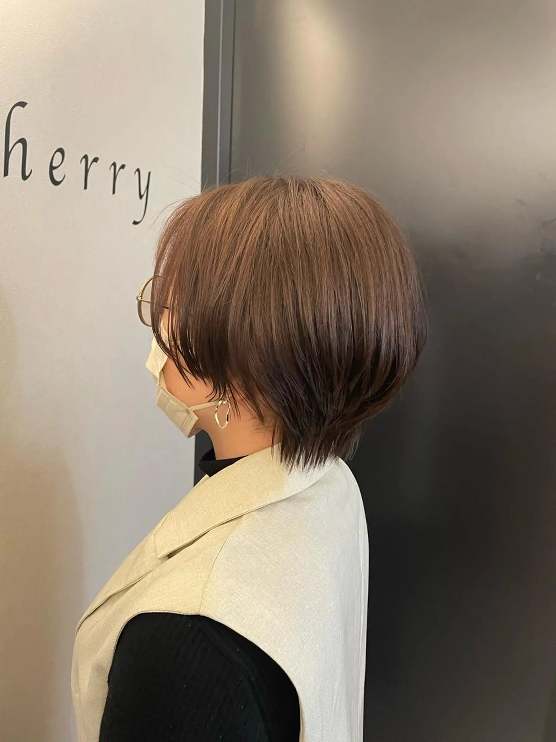 ショート カット ヘアカラー トリートメント シンプル 美容室のヘアスタイル