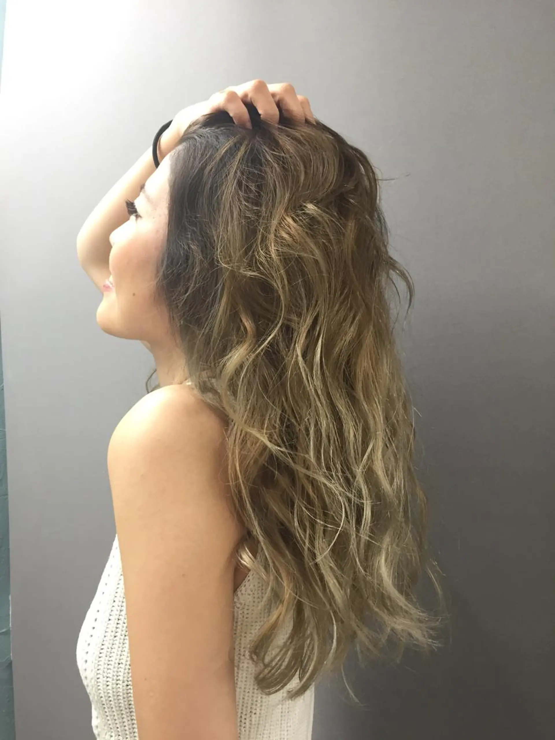 ロング カラー ヘアアレンジ 外国人風カラー 枝毛カット＆髪質改善 満足NO.1岡しゃんのヘアスタイル