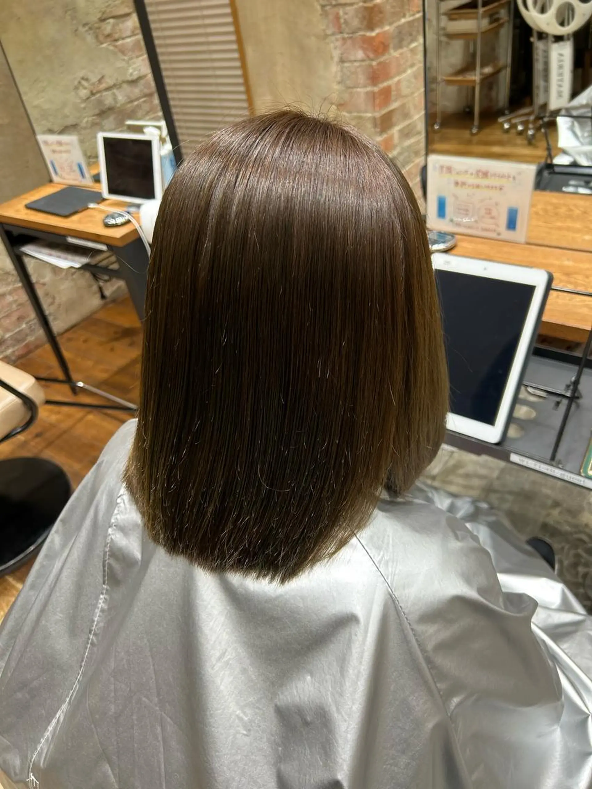 ミディアム カラー パーマ ブリーチ ケアブリーチ ダブルカラー イヤリングカラー ハイライトカラー カット ヘアカラー 縮毛矯正 トリートメント 新宿✨顔周りカット 韓国ヘア/坂本亜裟海のヘアスタイル