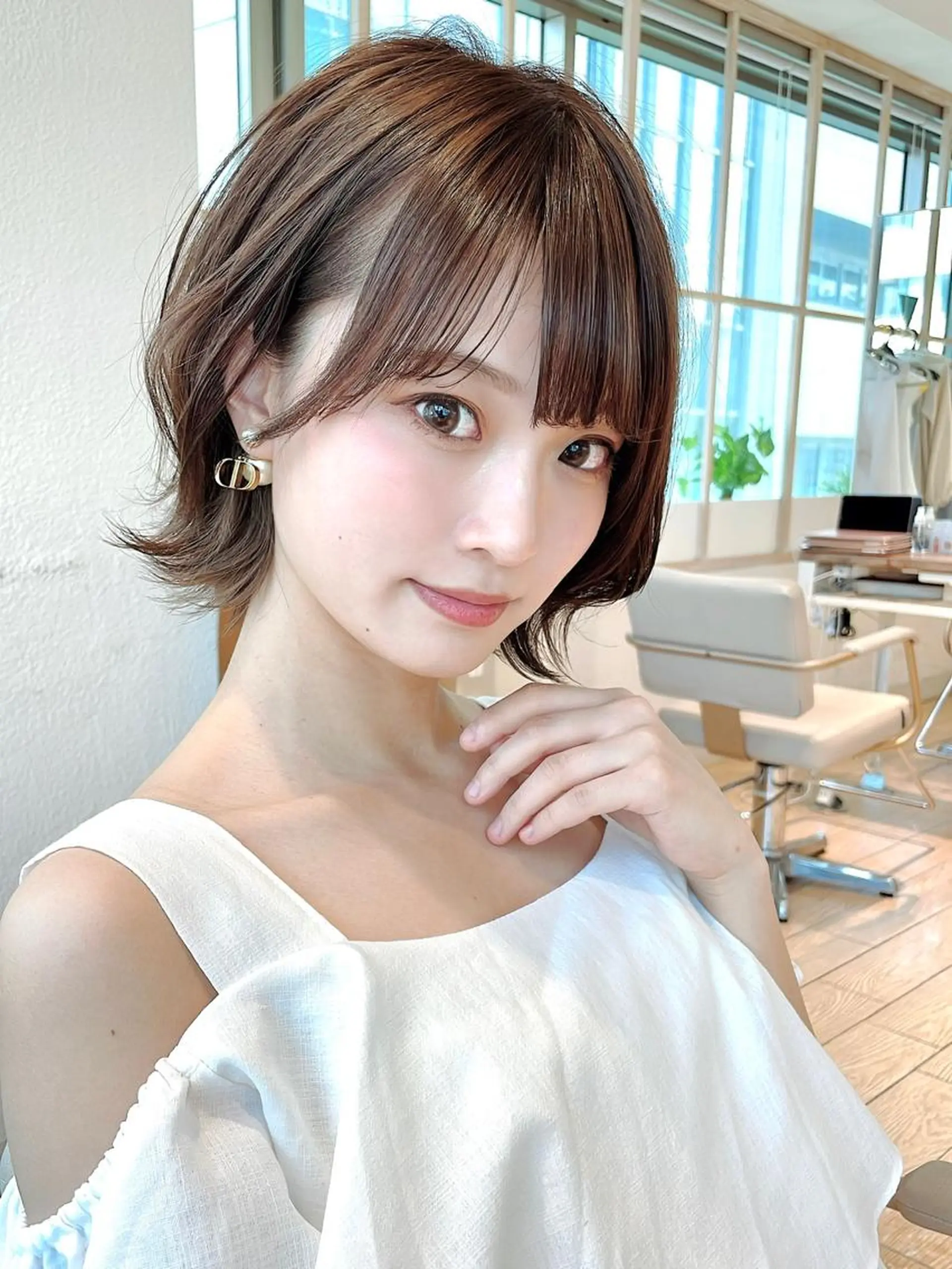 ミディアム 切りっぱなしボブ ショートボブ ボブ くびれヘア 顔周りカット 市原 大翼のヘアスタイル