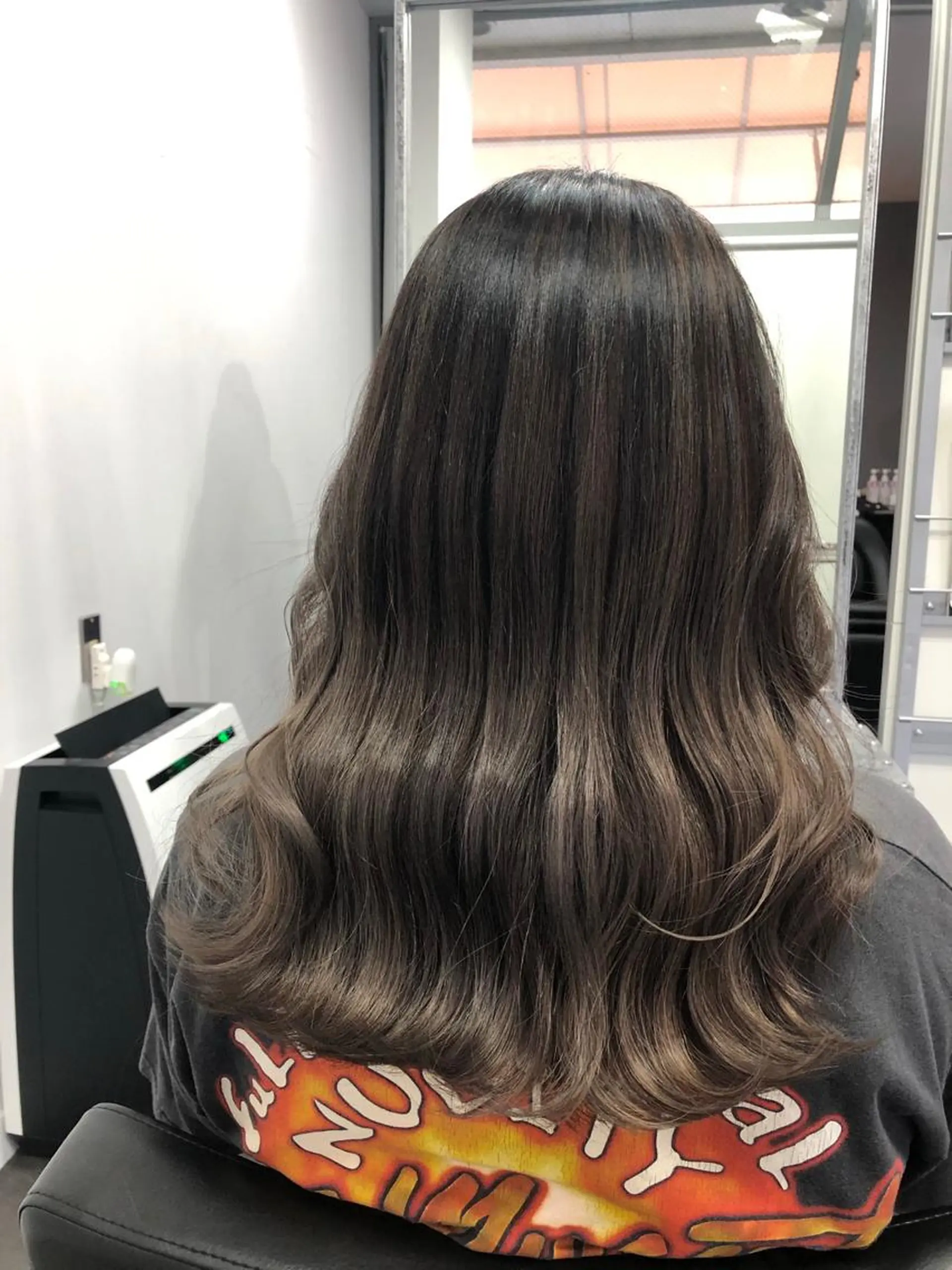 セミロング カラー ヘアアレンジ カット ヘアカラー トリートメント 大塚 貴之のヘアスタイル