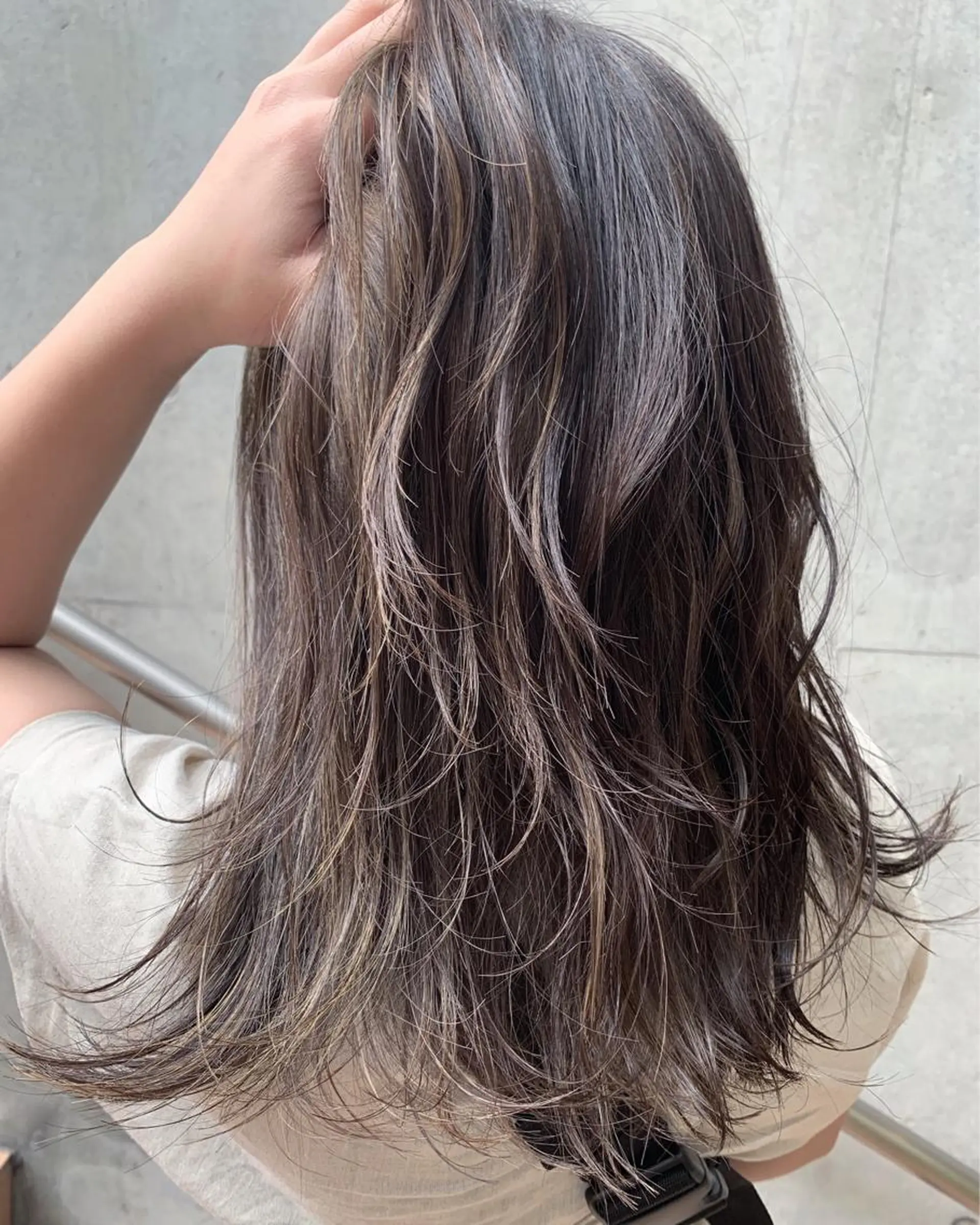 セミロング カラー box  mico. mutsumiのヘアスタイル