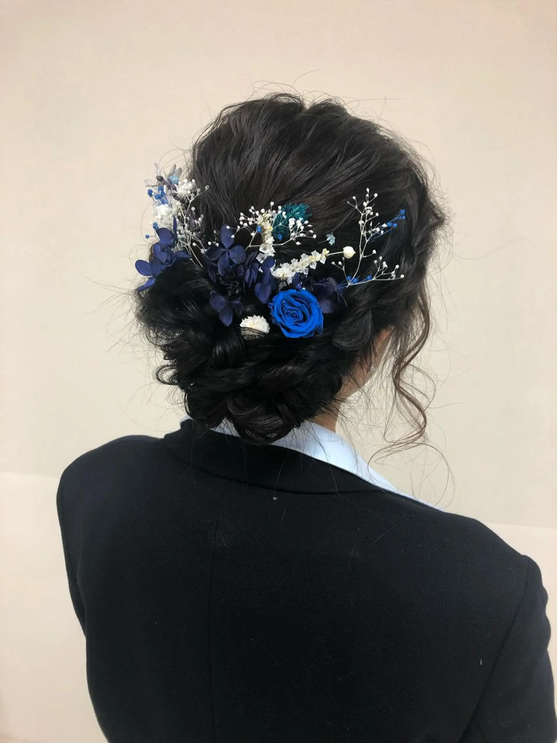 ロング カラー ヘアアレンジ 成人式 ハーフアップ 結婚式・ブライダル 卒業式のヘアスタイル ロング enurk店 🍋 M I K U  *のその他イメージ