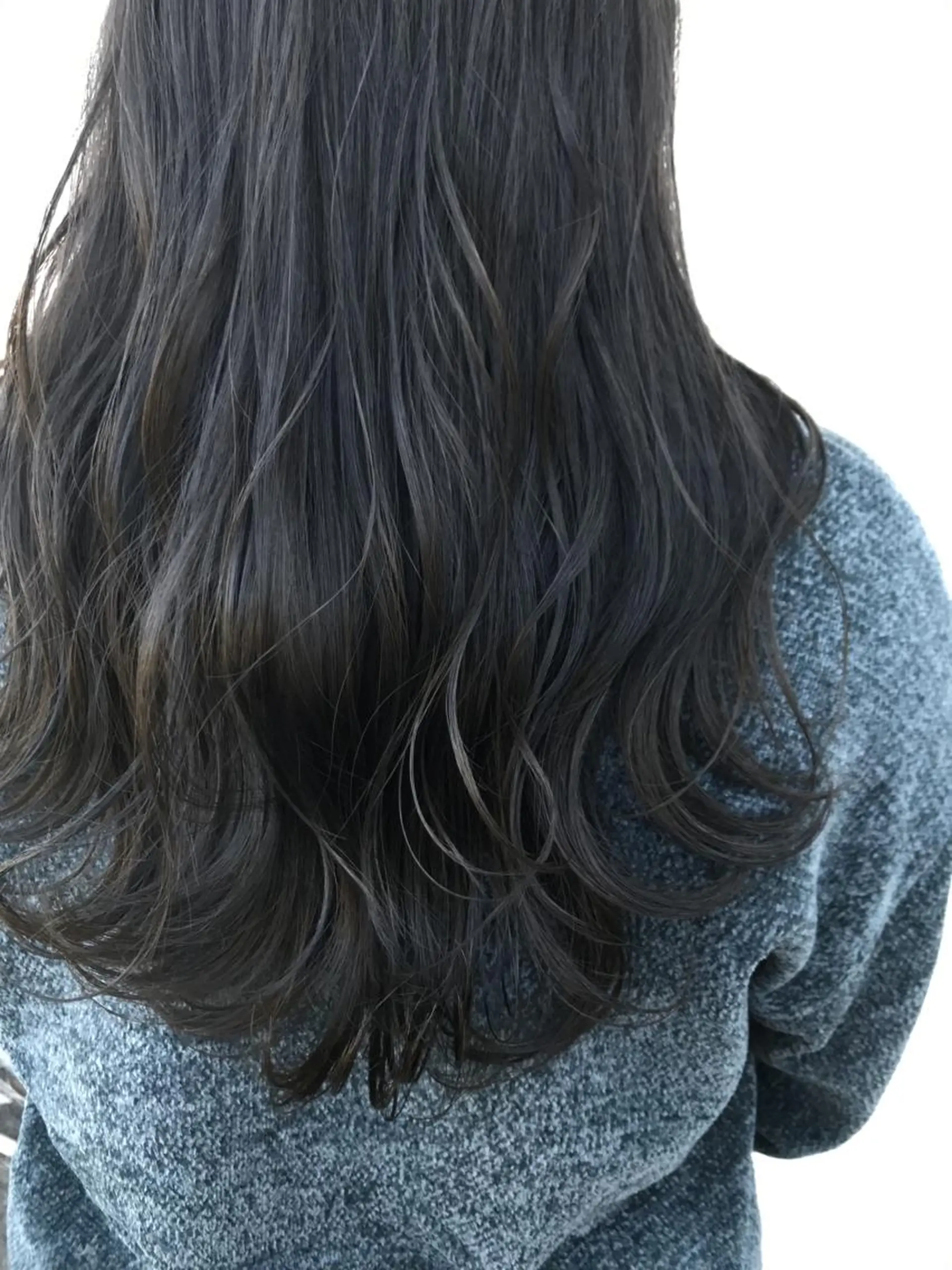 ミディアム カラー ヘアカラー 堀井 凌平のヘアスタイル