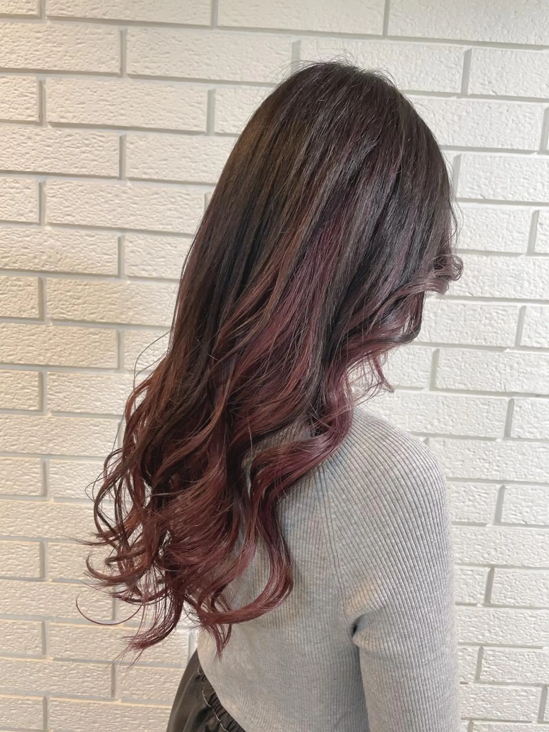 ロング カラー ブラウンカラー ダークブラウン レッドカラー ニュアンスデザイン✄ YOU♡のヘアスタイル