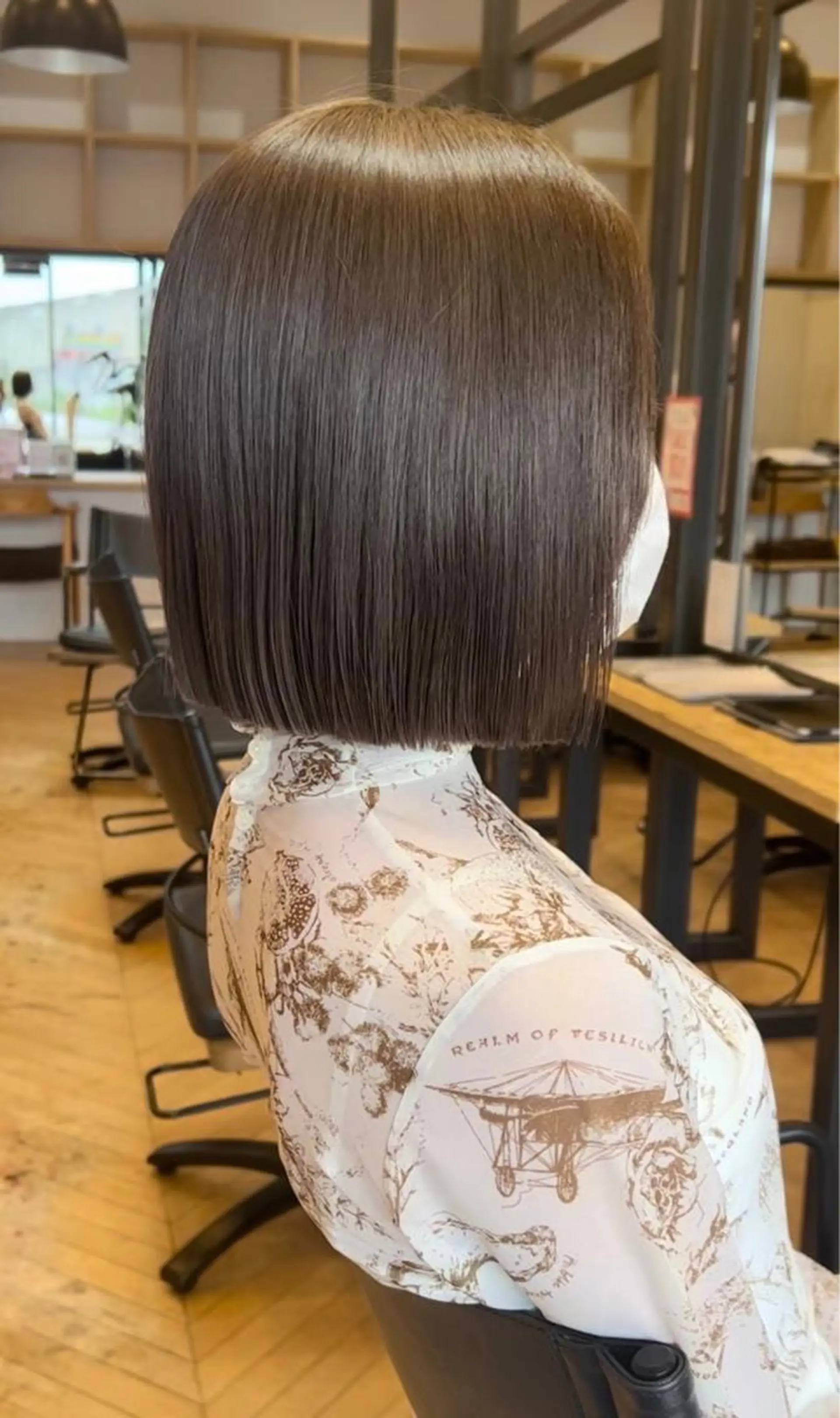 ミディアム シャドウパーマ/ツイ スト/近藤百華🎀のヘアスタイル