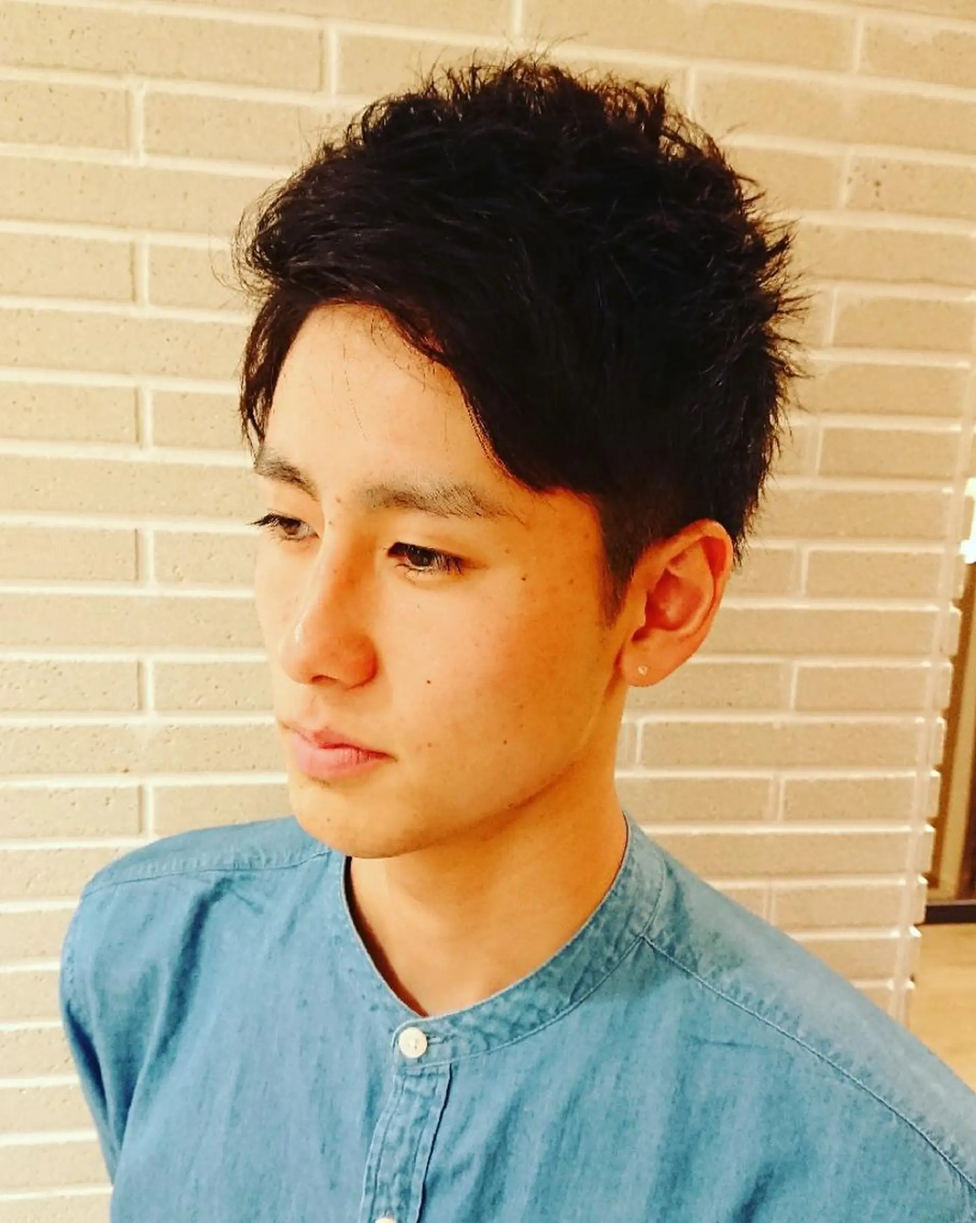 メンズ カット パーマ ブリーチ/ヘアケア/ 艶髪/イギチハルのヘアスタイル