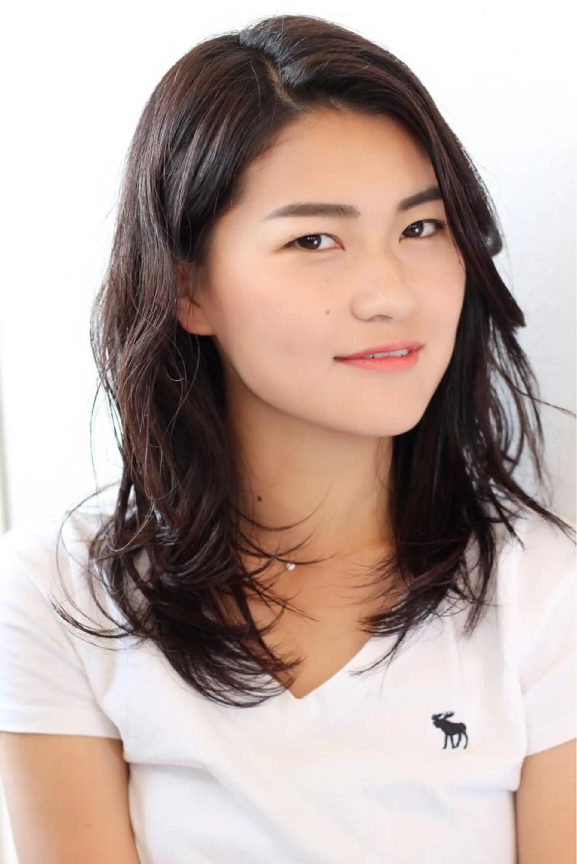 セミロング カラー パーマ 小西 裕大のヘアスタイル