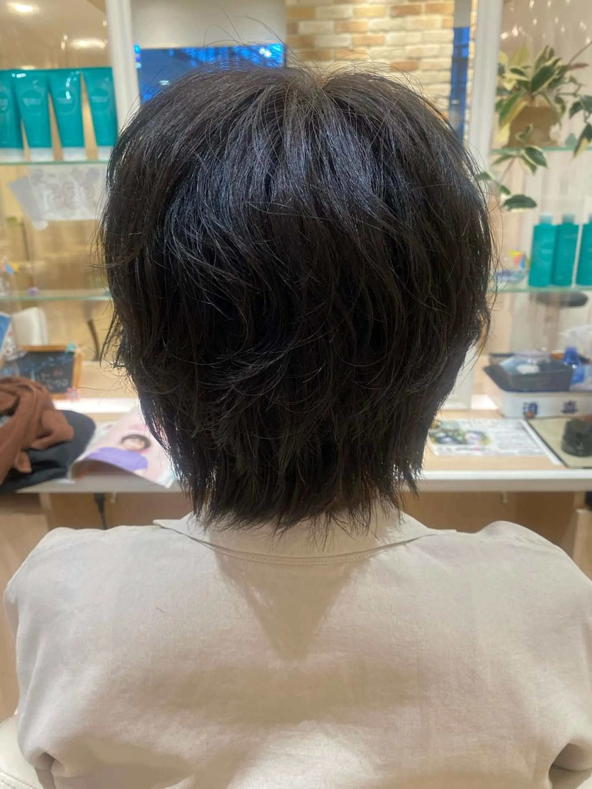 ショート カラー パーマ 🩵波巻き／ツイスパ HARU💎のヘアスタイル