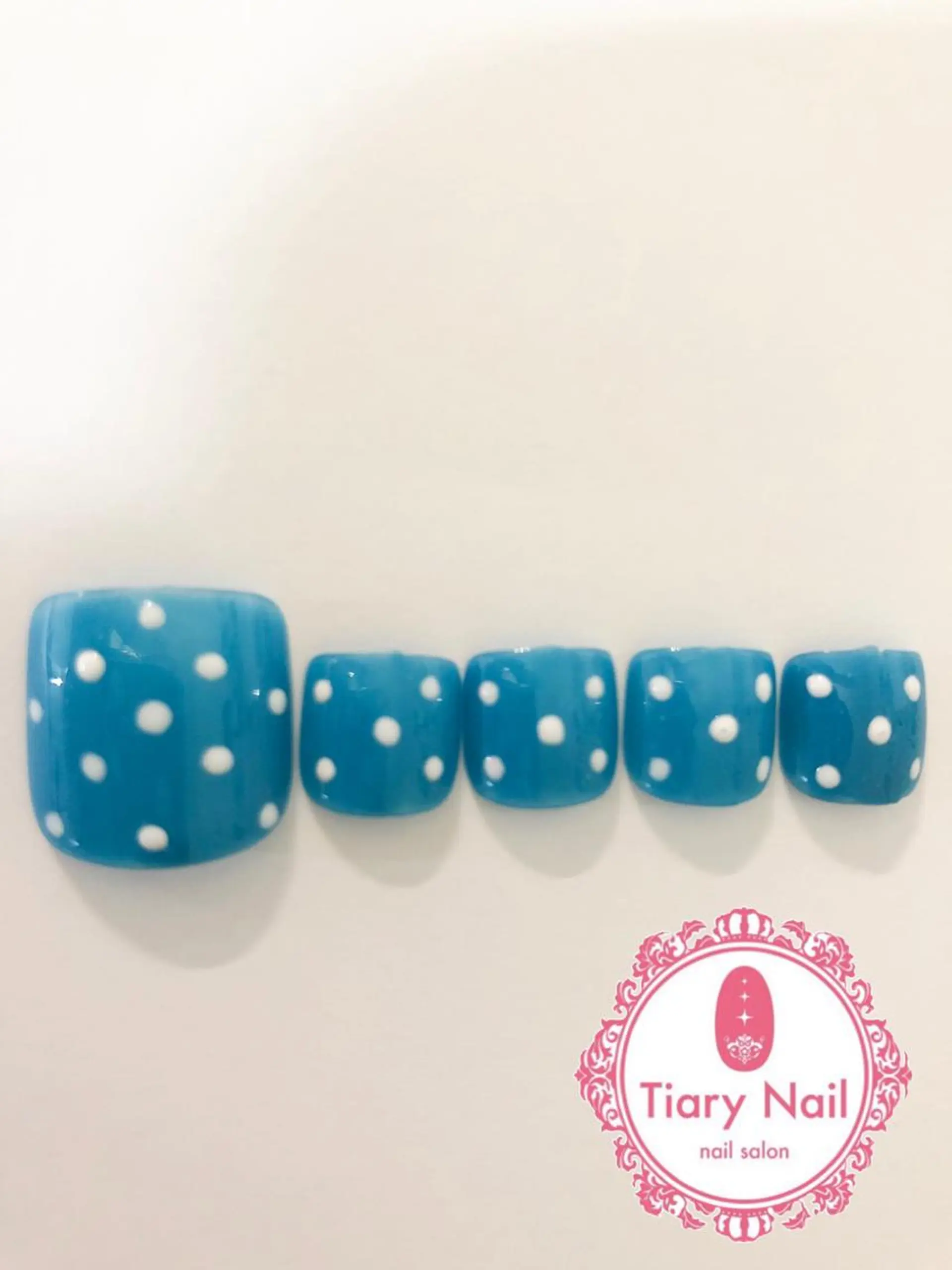ネイル tiarynail K K🐼のネイルデザイン