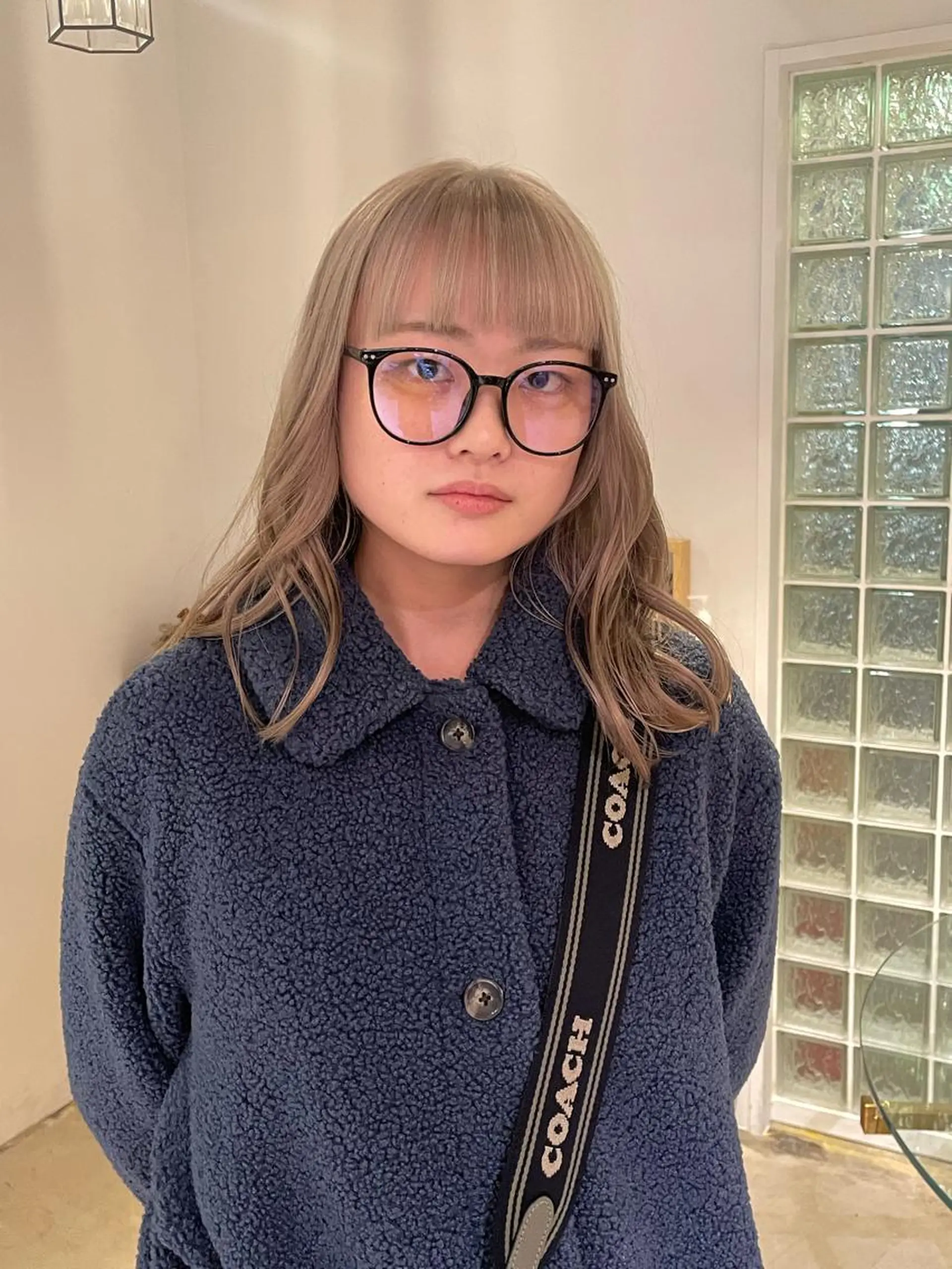 セミロング 柔らかレイヤー× 透け感カラー/SUのヘアスタイル