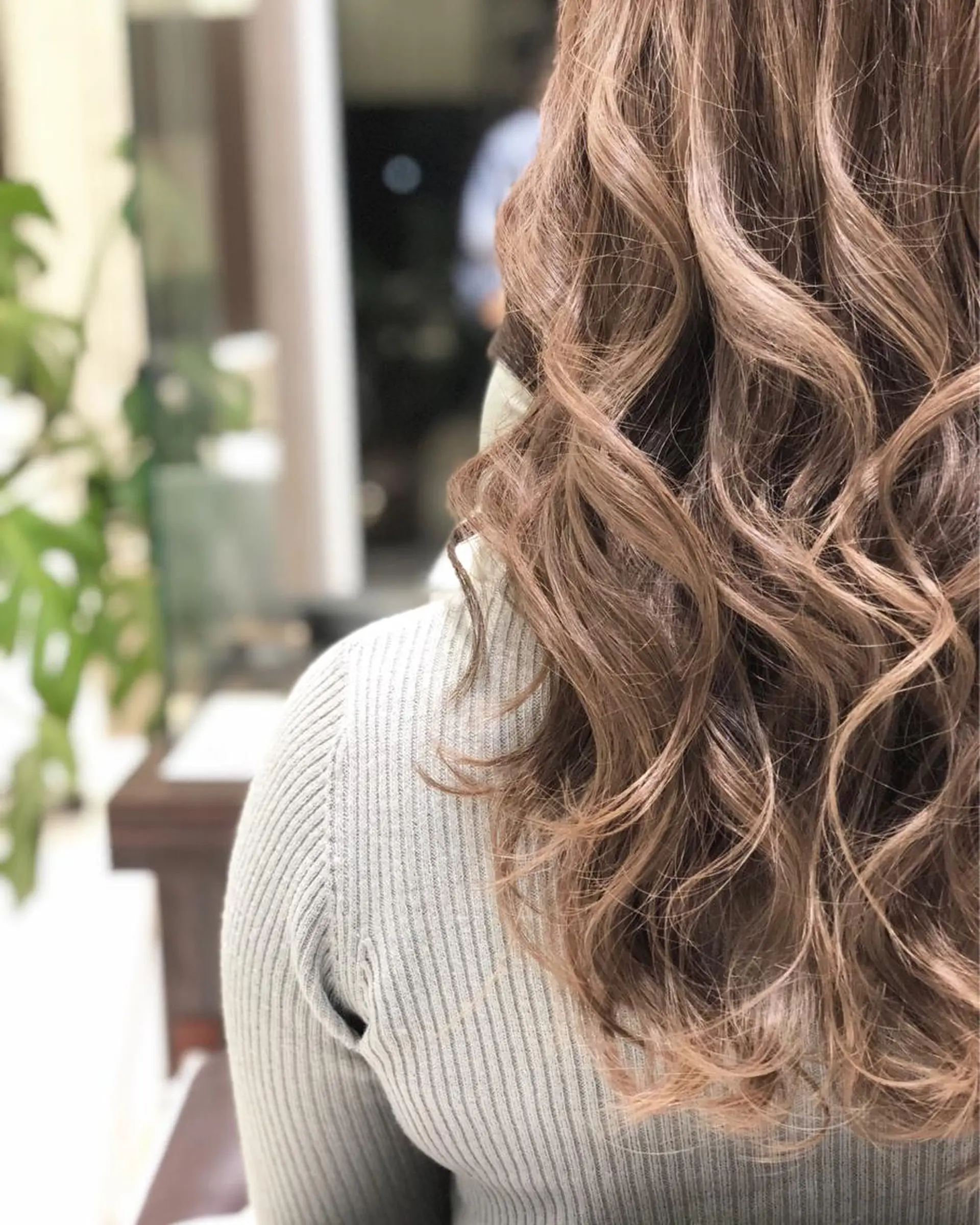 ロング ヘアアレンジ レイヤーカット ヘアカラー 渡辺 亮/ 白髪ぼかし/髪質改善のヘアスタイル