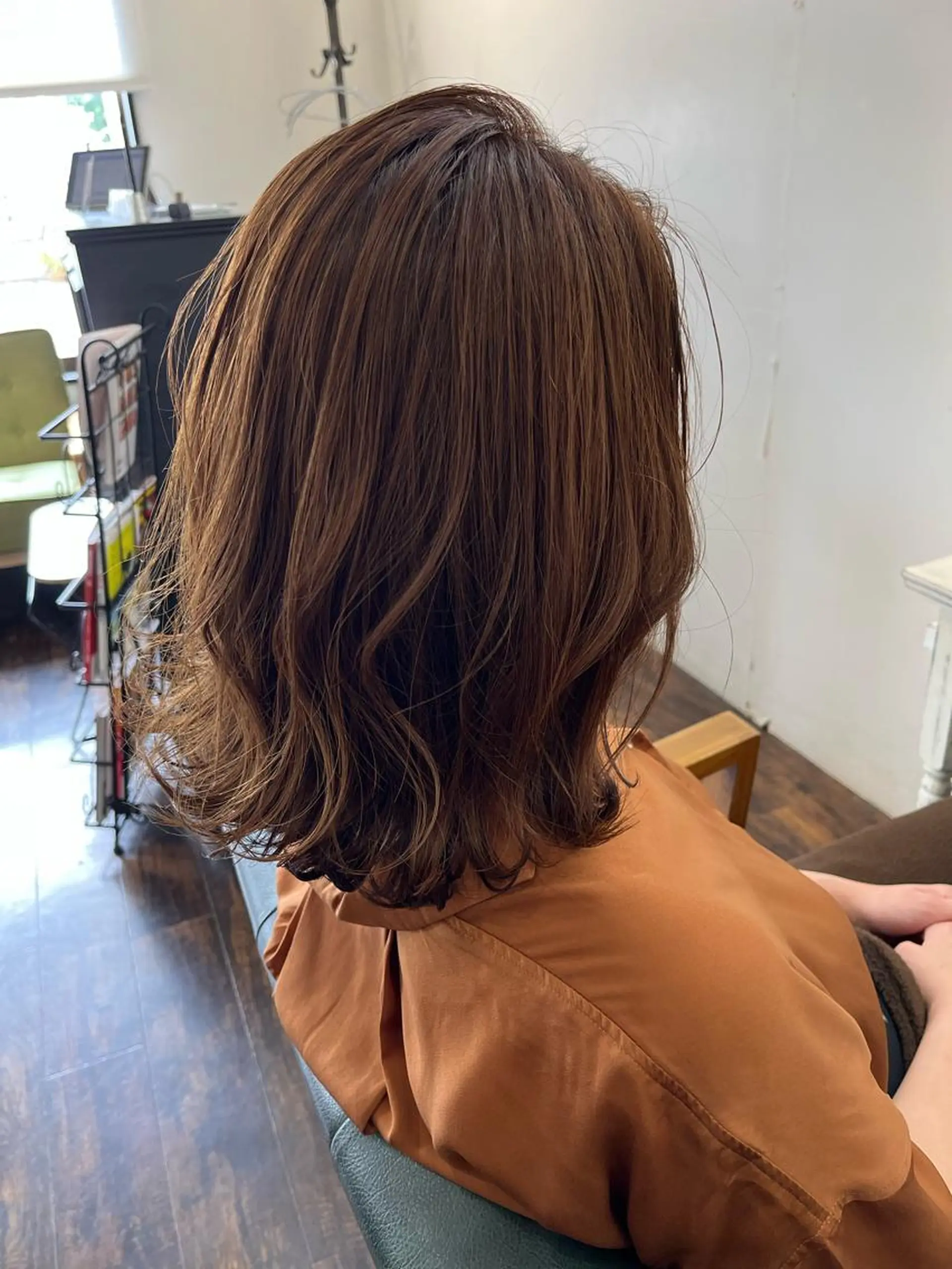 カラー ベージュカラー ブリーチ ブリーチなしカラー 藤田 悠菜のヘアスタイル