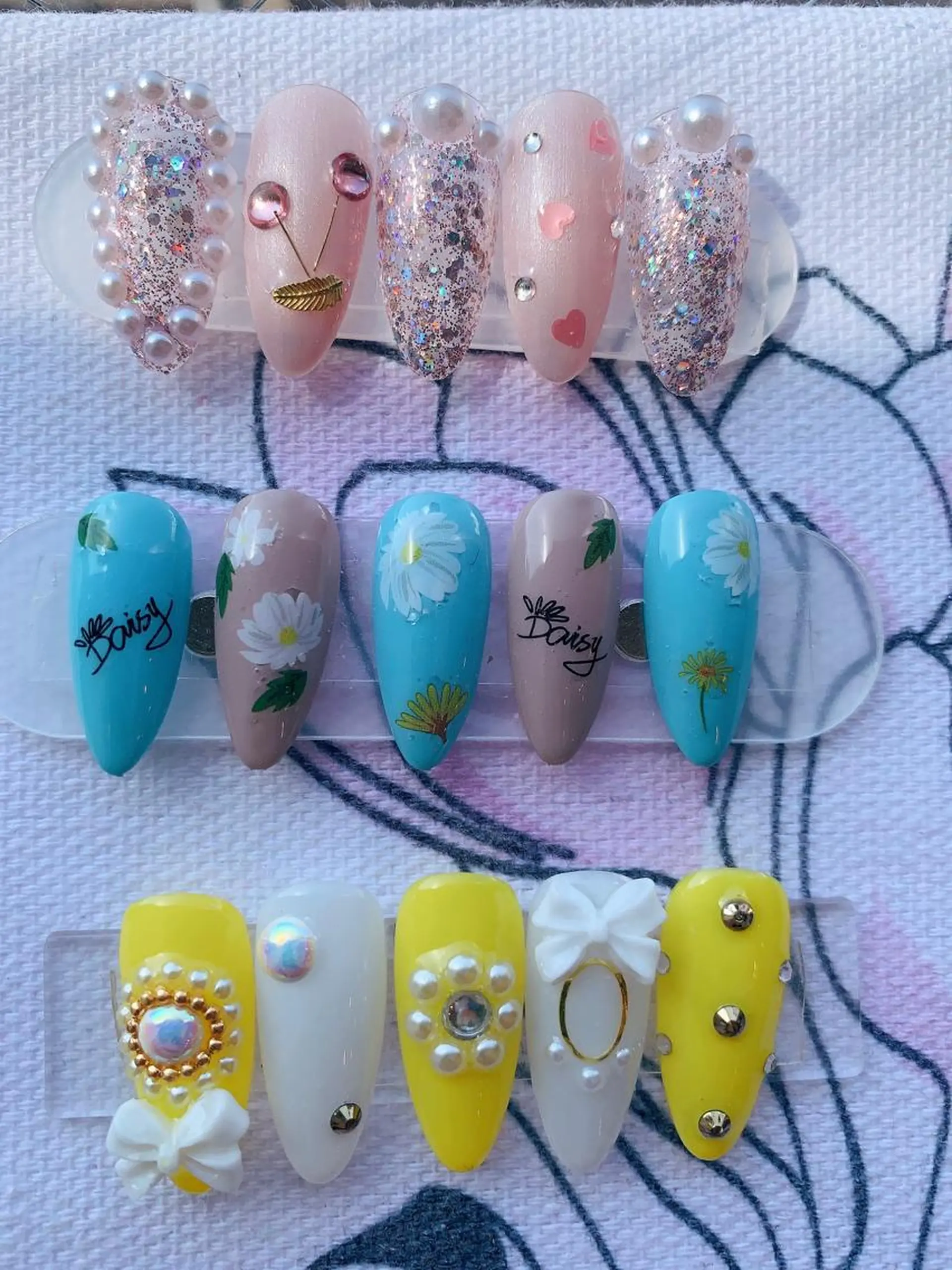 ネイル Ui_Amor (パラジェル)のネイルデザイン