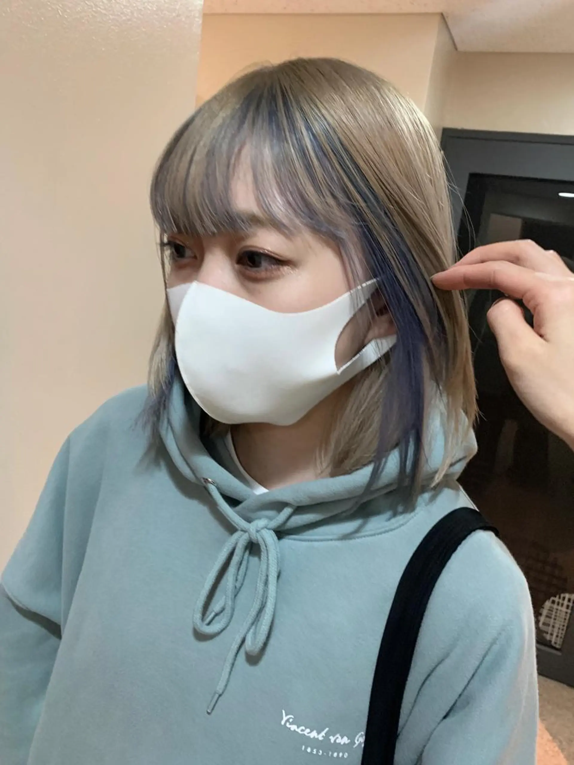 ミディアム カラー ミストバング ブリーチ ダブルカラー フェイスフレーミング ヘアカラー 艶ハイトーン/ヘア アレンジAYAKAのヘアスタイル