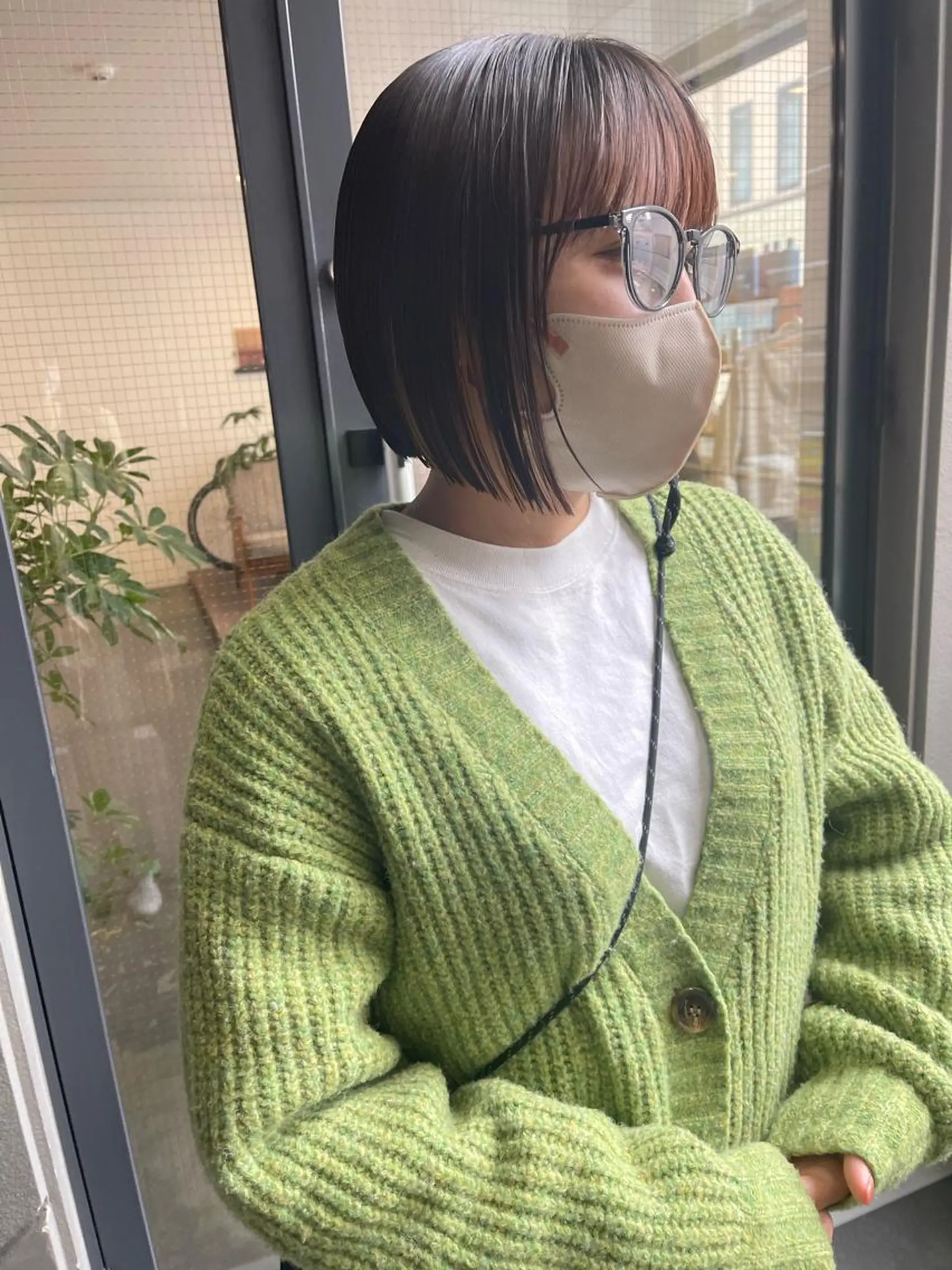 ショート カラー カット トリートメント 💓パーマ，💗 レイヤーカットのヘアスタイル