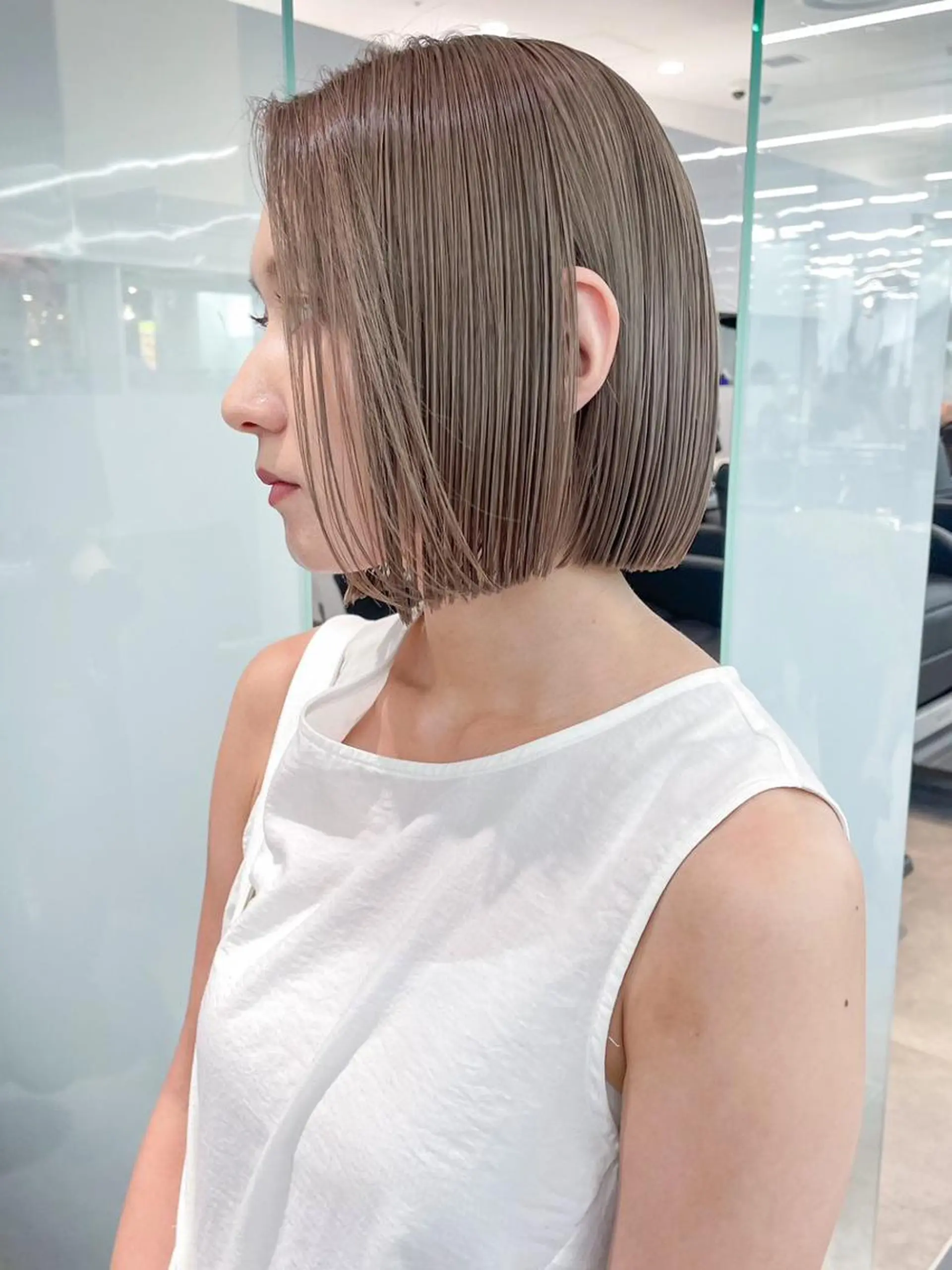 カラー ショート ベージュカラー ミルクティーベージュ カット ヘアカラー トリートメント ITbyALBUM 藤沢店のヘアスタイル