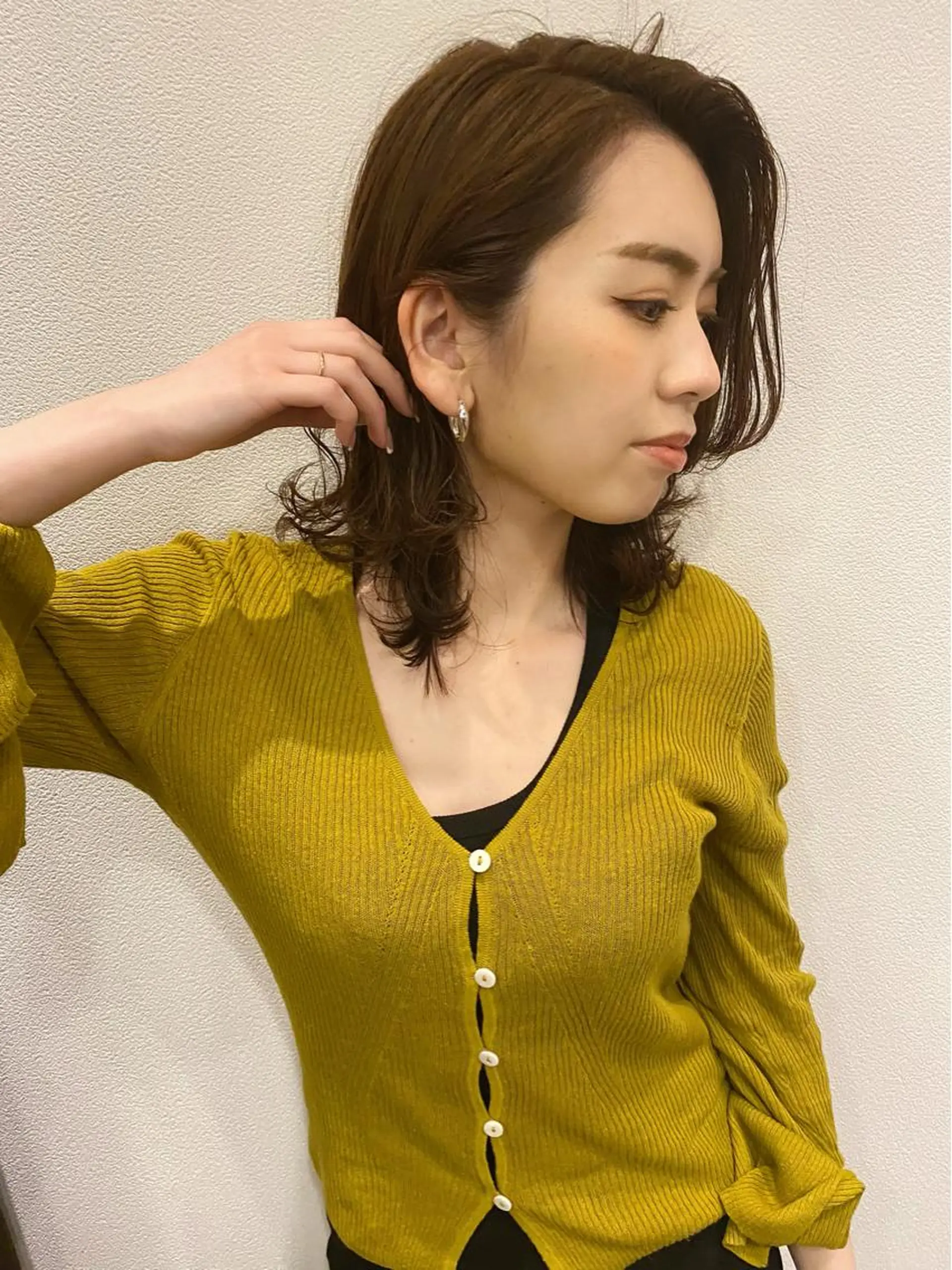 ミディアム カラー 岡田 拓也のヘアスタイル