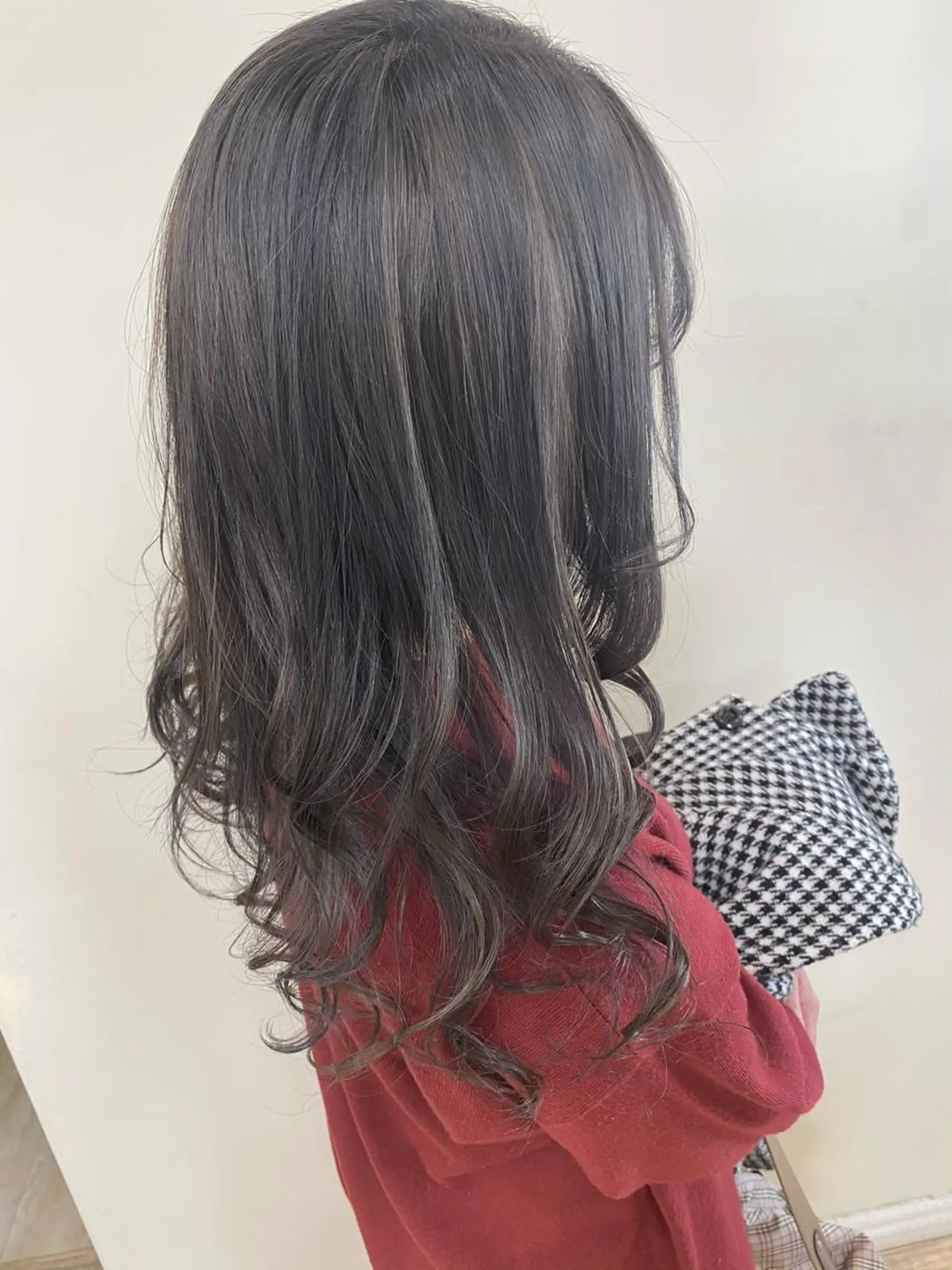 カラー SALOWIN栄 高須大貴のヘアスタイル