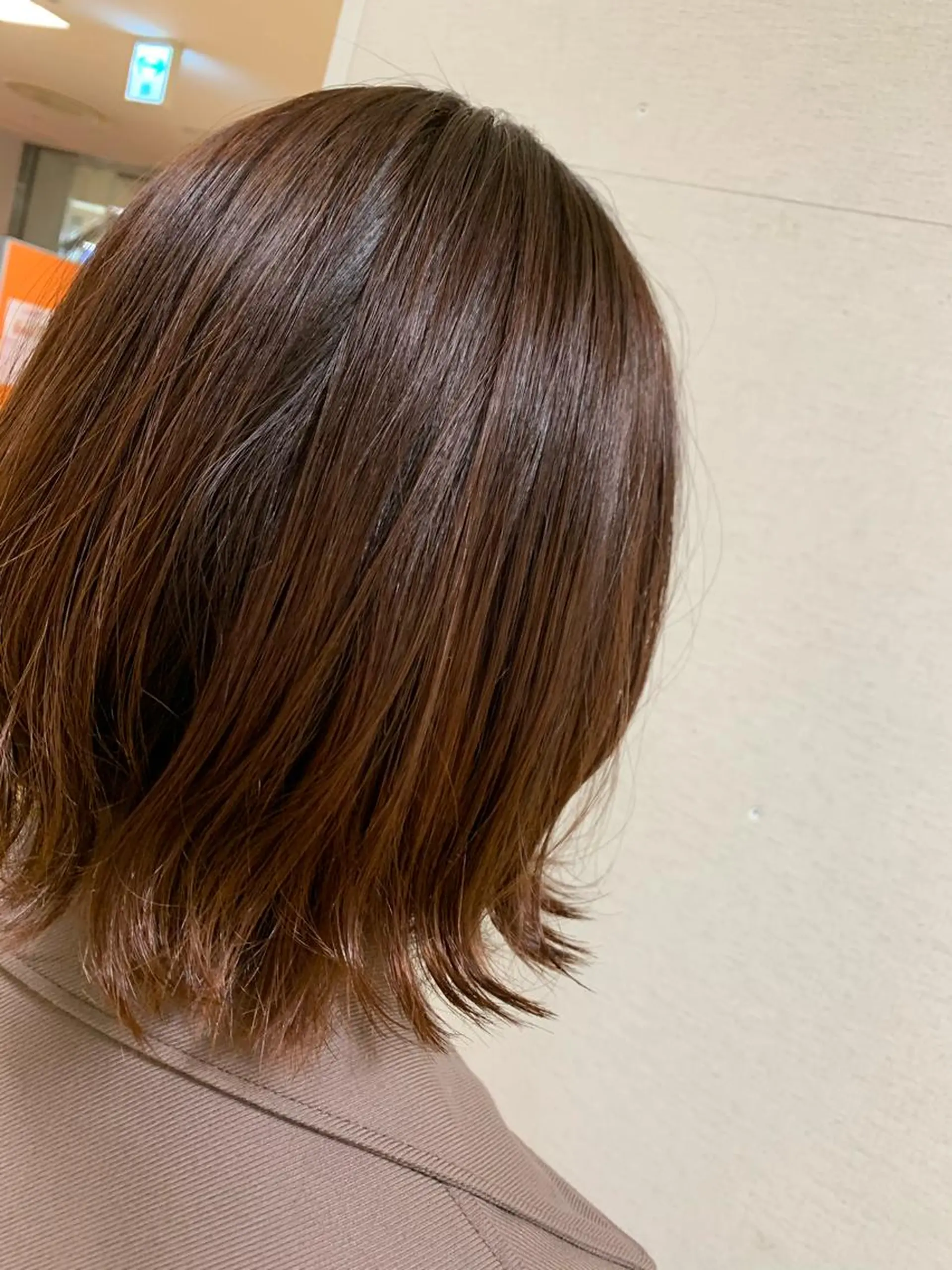 ミディアム カラー 高橋友里亜 /フリーランスのヘアスタイル