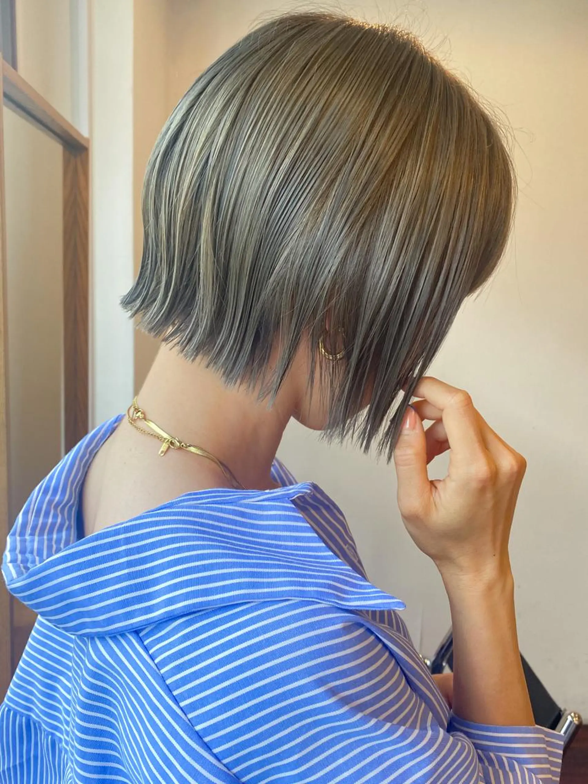 ショート カラー グレージュ オリーブグレージュ オリーブグレー ダメージレスサロン✨ kayo🌱のヘアスタイル