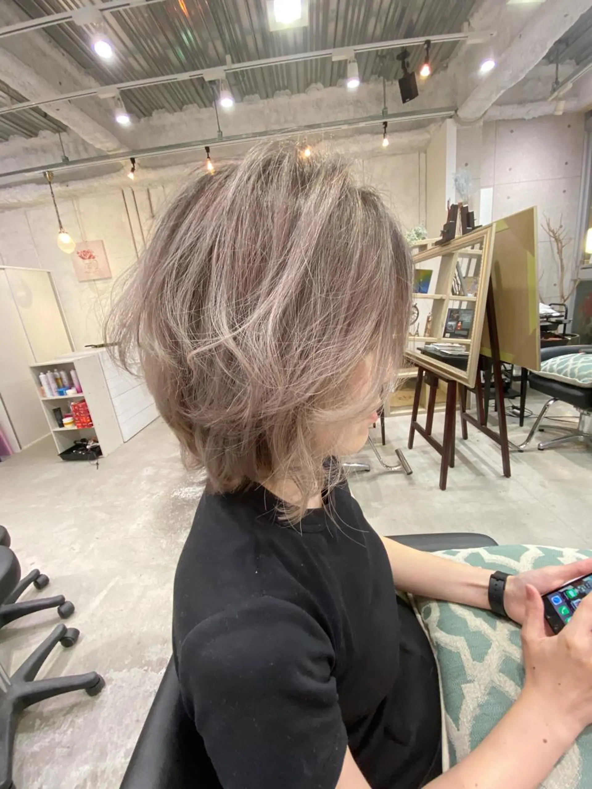 ショート カラー ヘアアレンジ ヘアカラー トリートメント 縮毛矯正 髪質改善寺坂雄飛💐のヘアスタイル