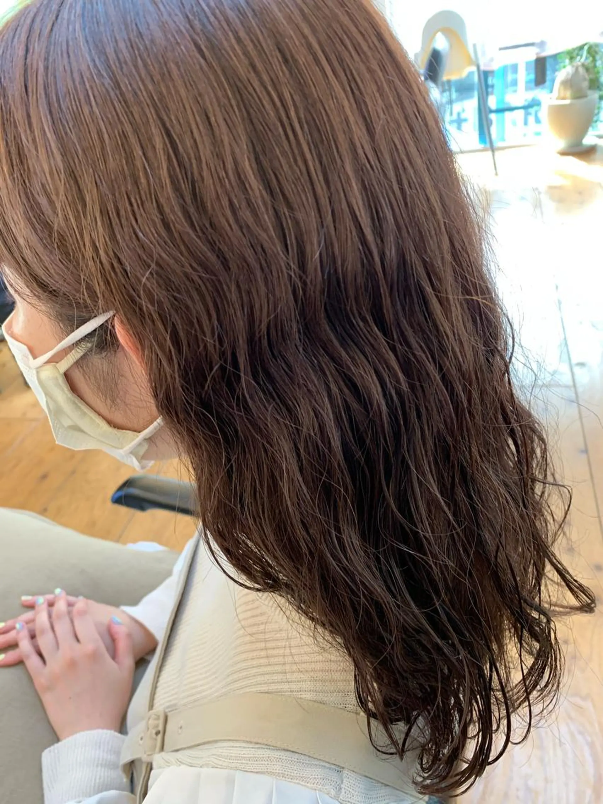 セミロング パーマ セミロングパーマ カット ヘアカラー パーマ Lagom なかだのヘアスタイル