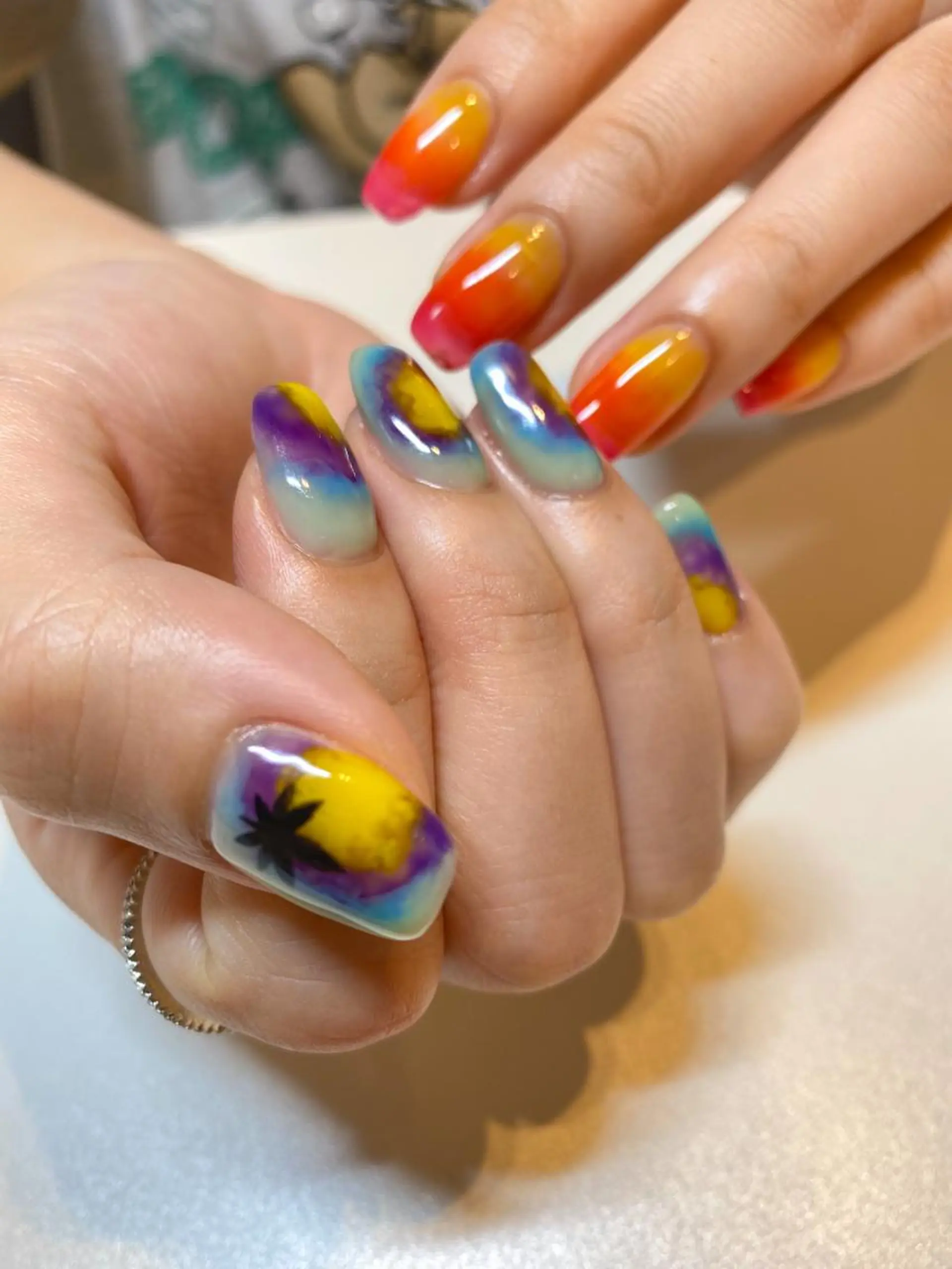 ネイル グラデーション ハンドネイル 表参道colore店 REICAのネイルデザイン