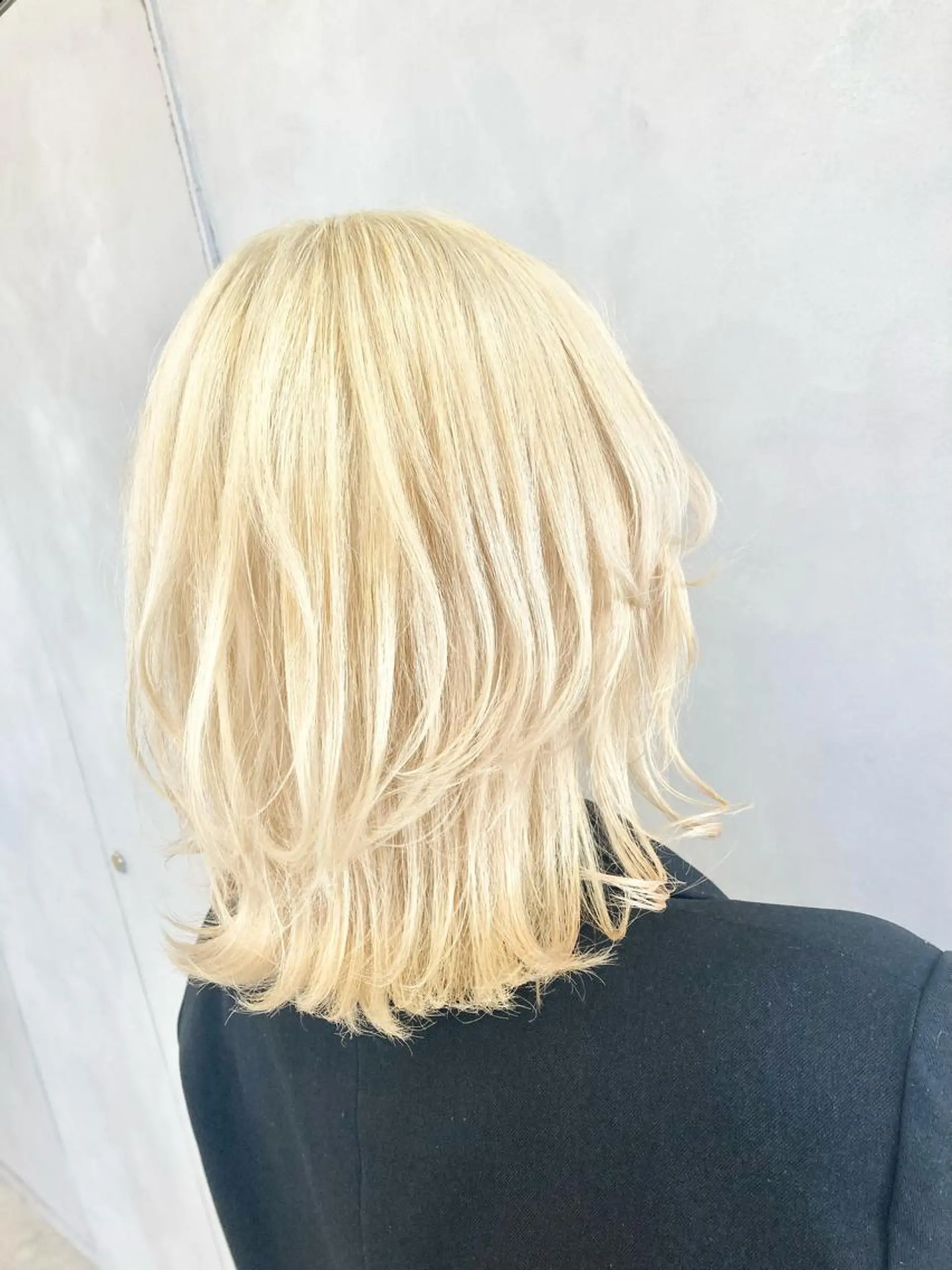 ミディアム カラー ヘアカラー トリートメント ヘアセット ハイトーン×レイヤー ／遠藤将太のヘアスタイル