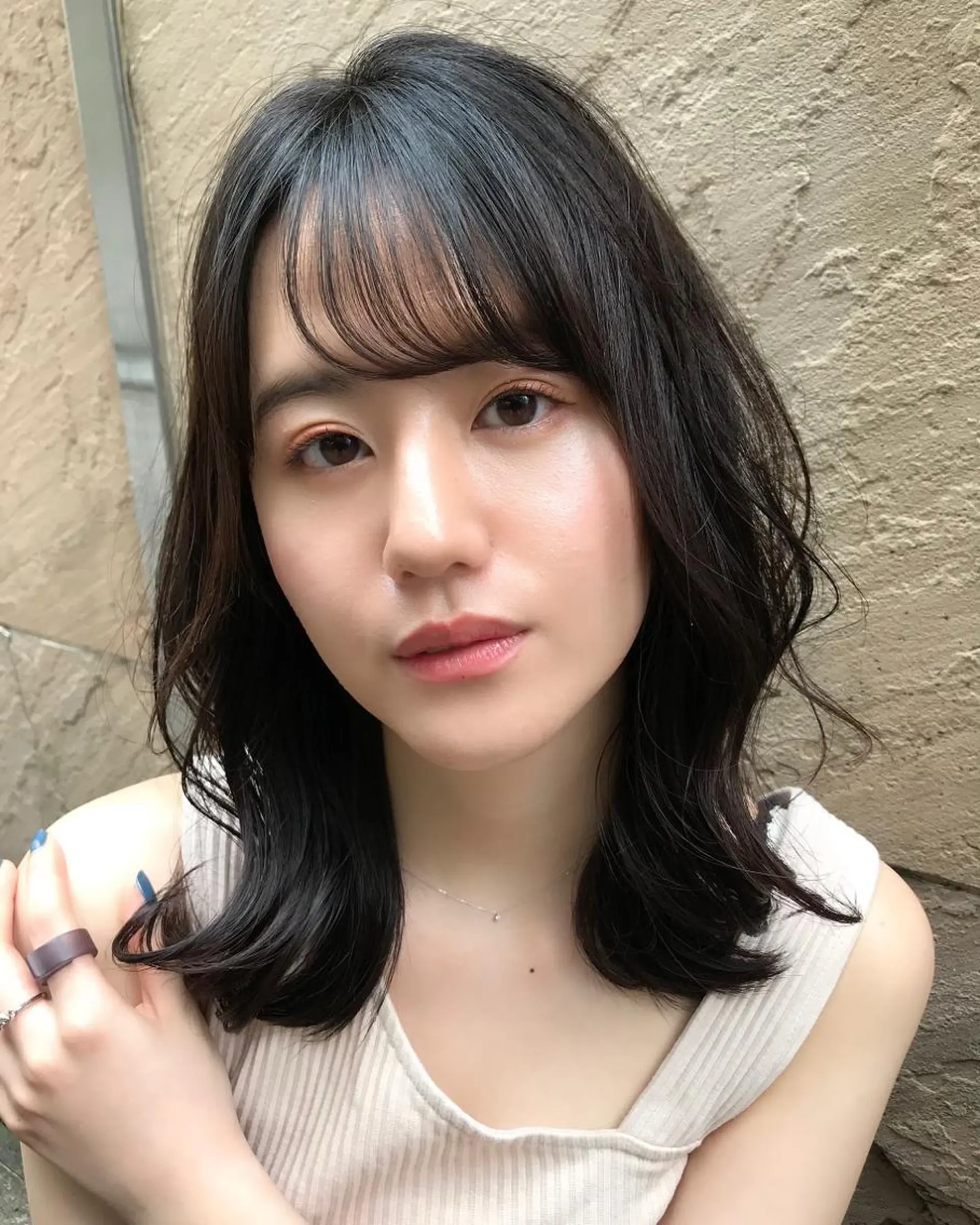 ミディアム レイヤーカット Loom .by Sea  ルームバイシー所属・レイヤー/前髪/ 韓国/CHIHIROのヘアスタイル