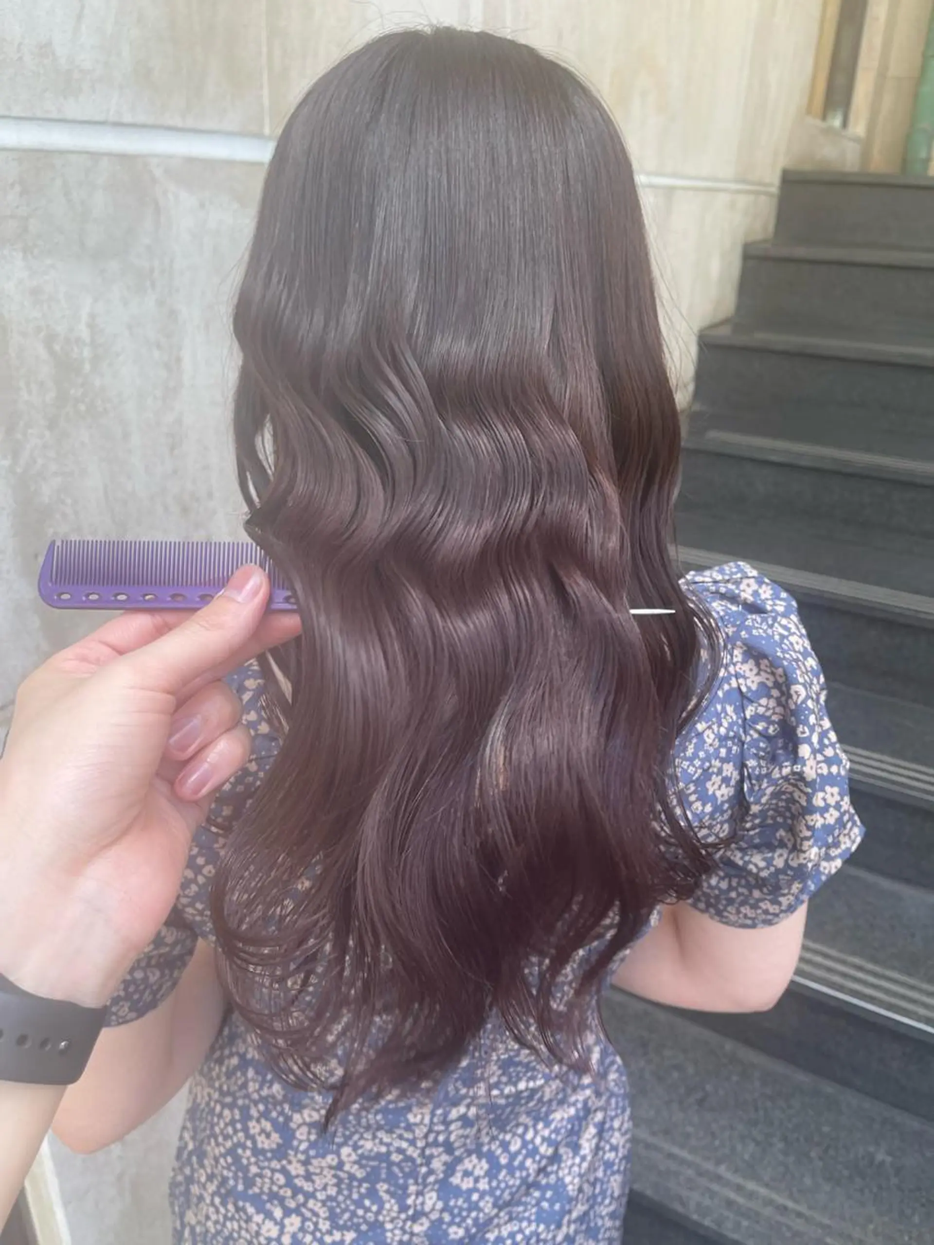 ロング カラー カシス ピンクカラー ヘアカラー トリートメント ヘアセット 髪質改善&美髪カラー ボブ&ロングRYOのヘアスタイル