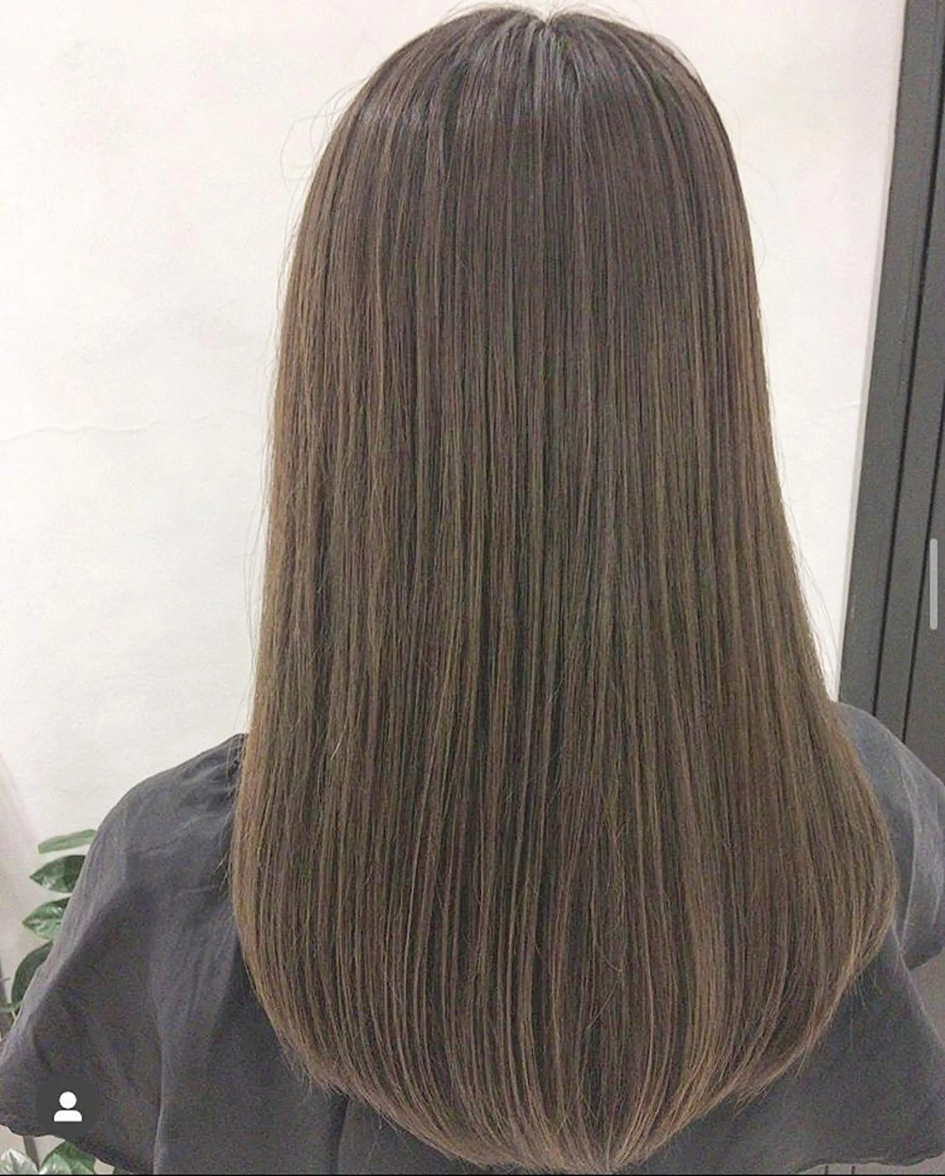 ロング カラー ヘアアレンジ ブリーチ グレージュ ハイトーンカラー ブリーチなしカラー エグチ アキラのヘアスタイル