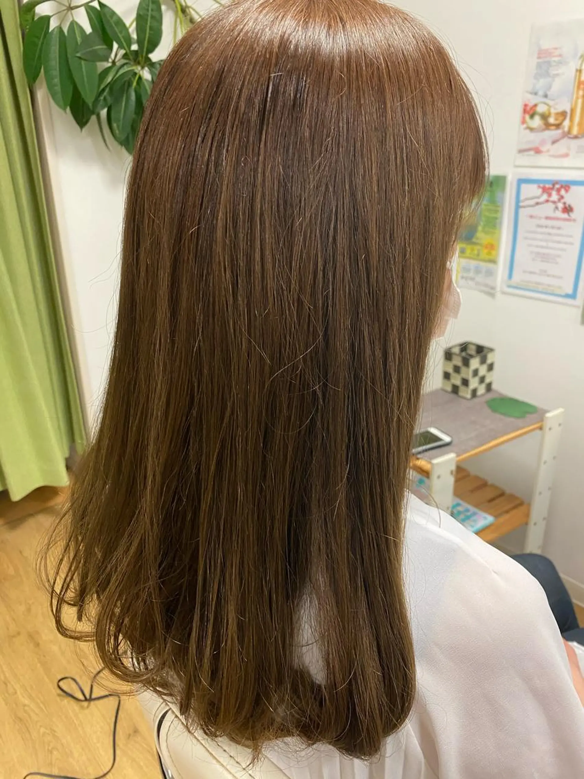 ロング カラー ブリーチ 透明感カラー ブリーチなしカラー NATURAL MOMOMIのヘアスタイル