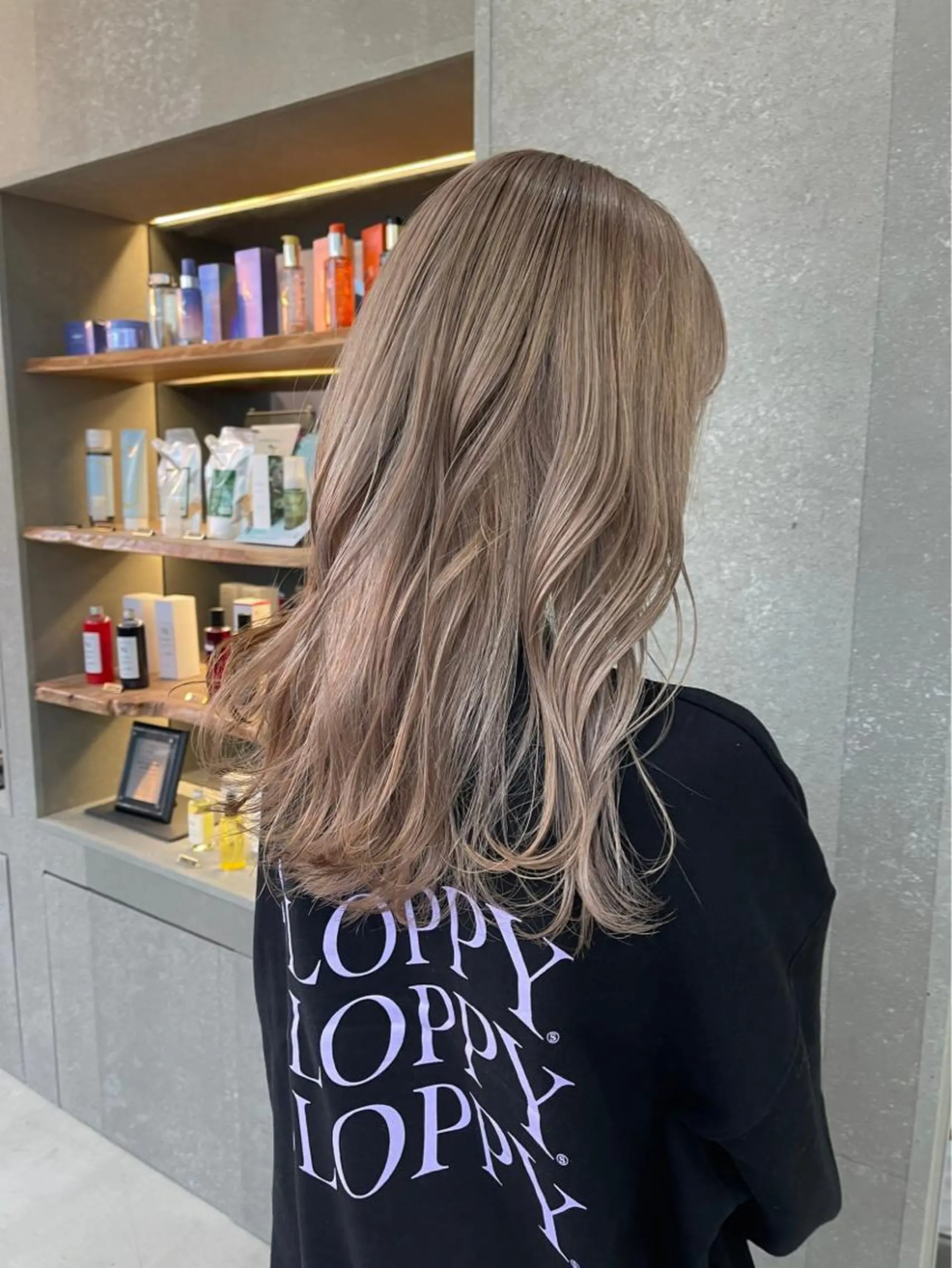 ミディアム カラー ヘアカラー トリートメント ヘアセット 艶感カラー/縮毛矯正 髪質改善/三ツ木一生のヘアスタイル