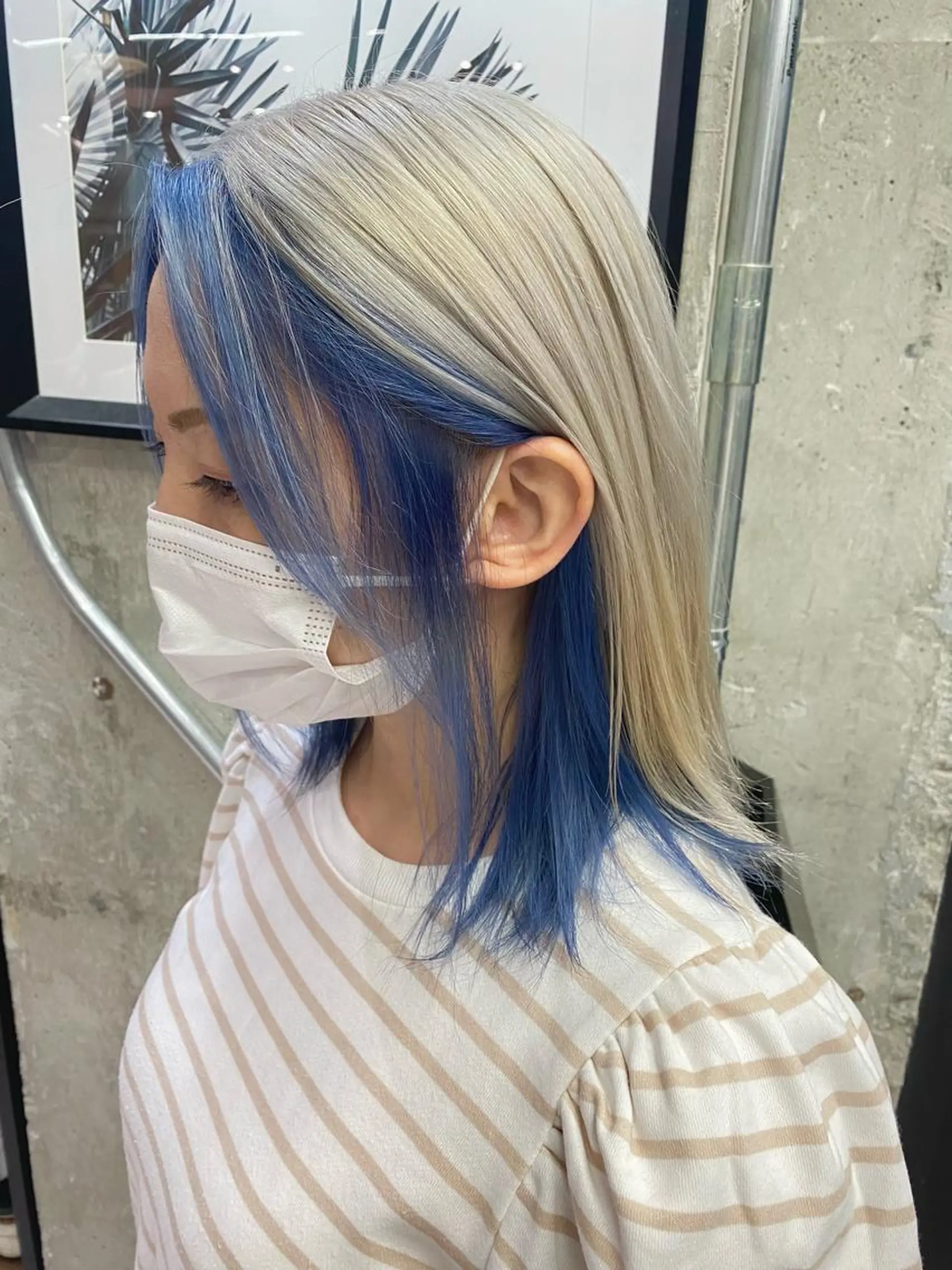 ミディアム カラー 小坂 麻綾のヘアスタイル
