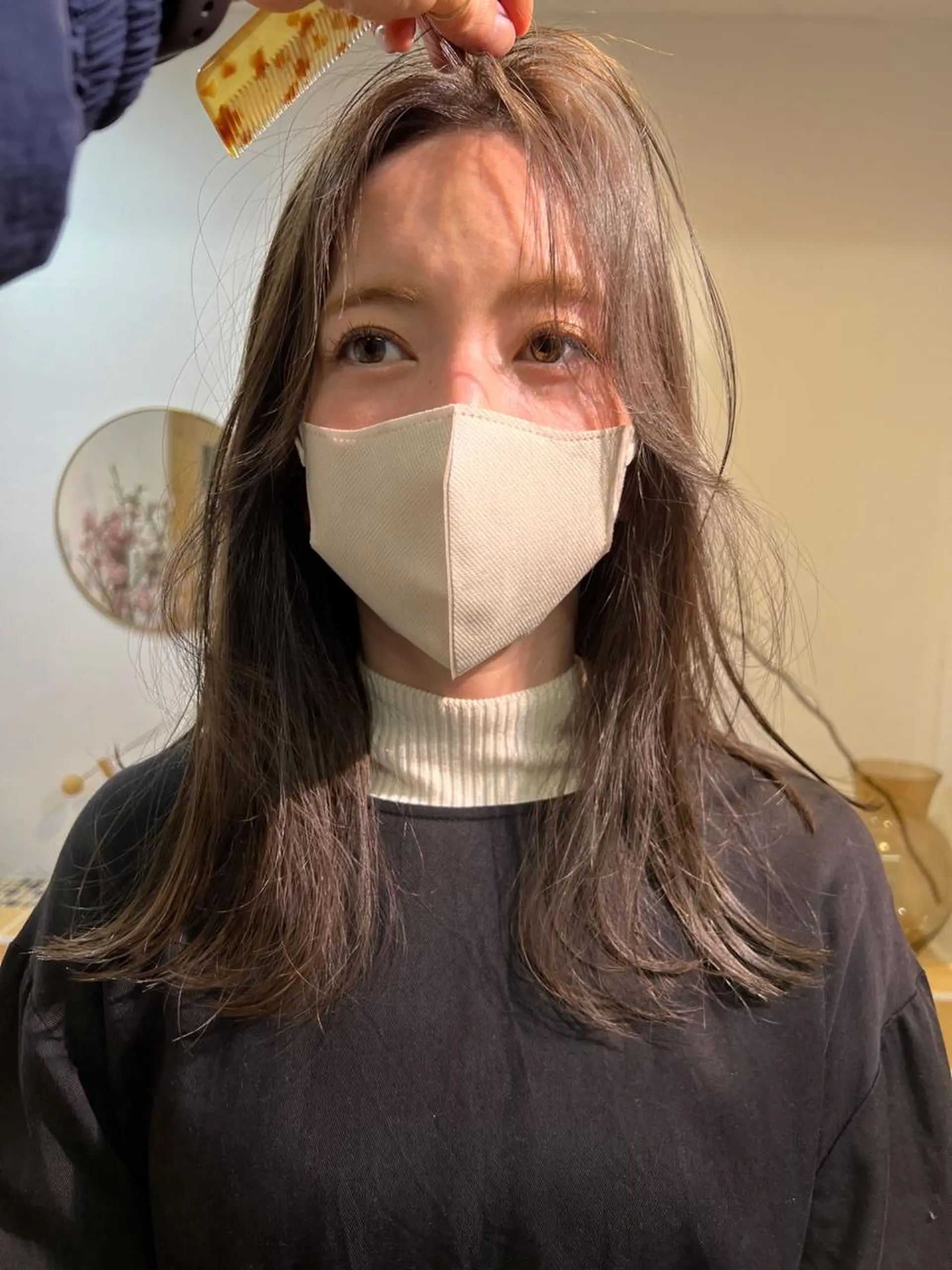 セミロング カラー カット ヘアカラー トリートメント 顔周りレイヤー/韓国 ブリーチminamiのヘアスタイル