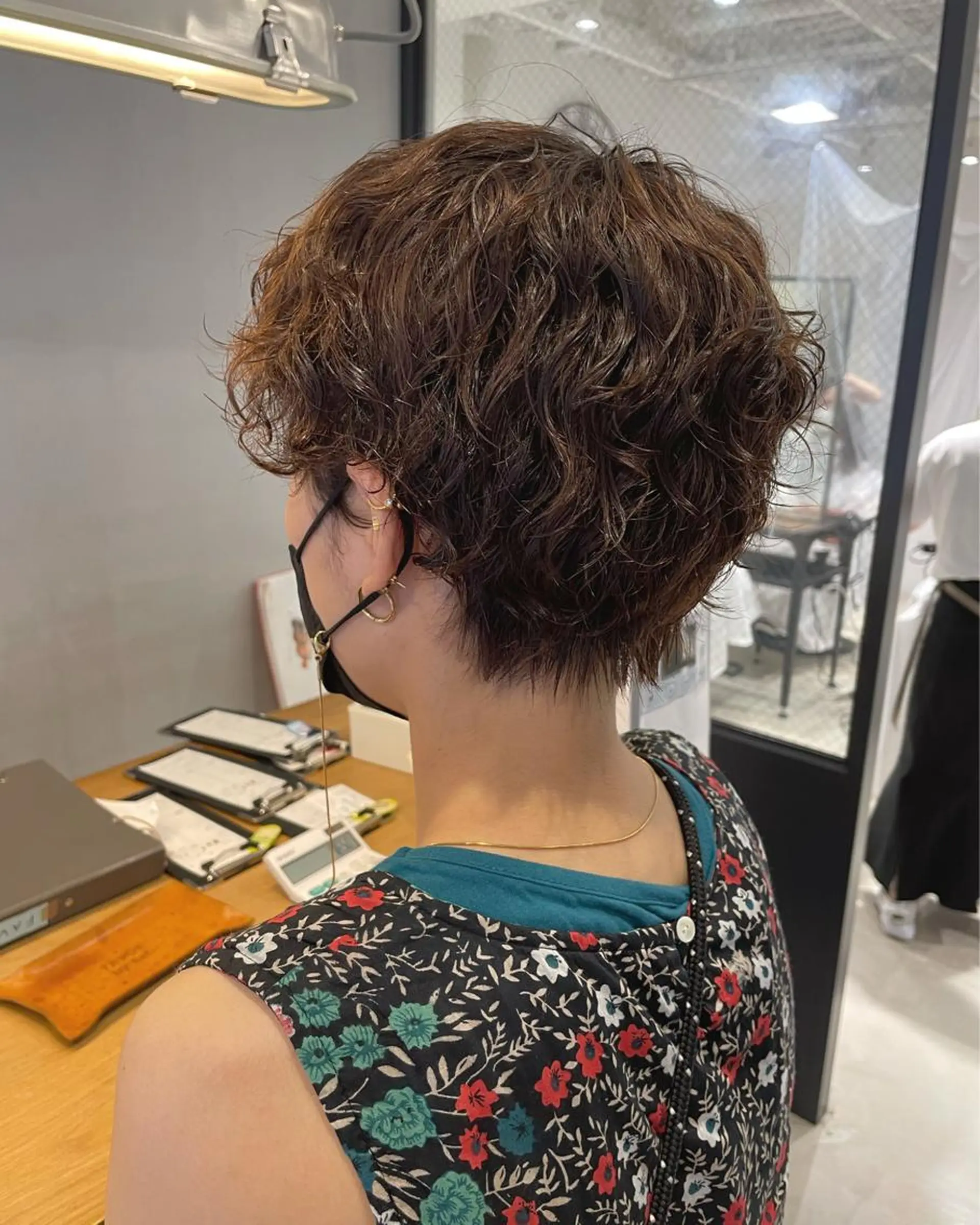 ショート パーマ 暖色カラー🍊 ボブ🌿顔周りcutのヘアスタイル